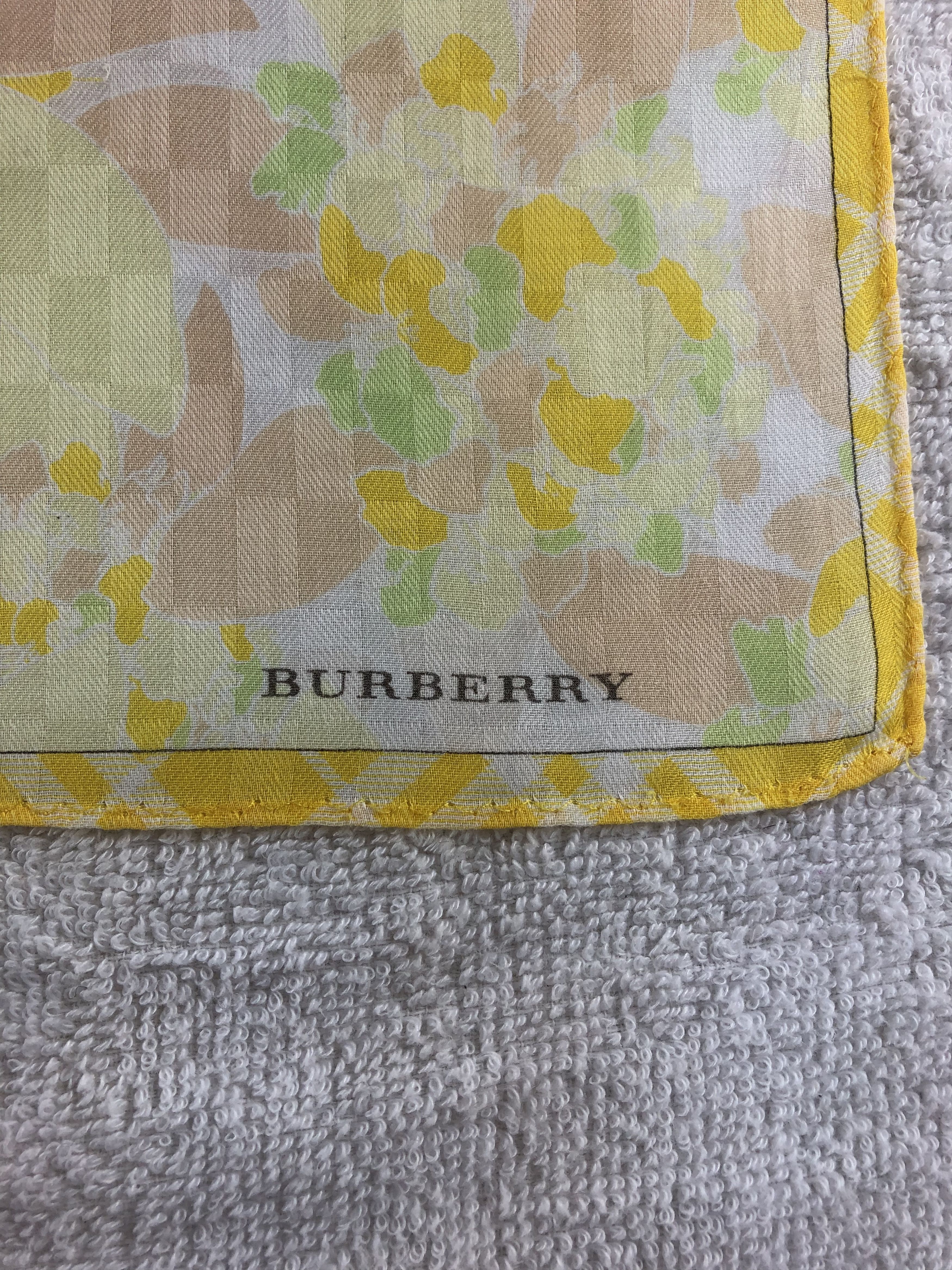Burberry Burberry Handkerchief / Bandana / Neckerchief Size ONE SIZE - 5 Thumbnail