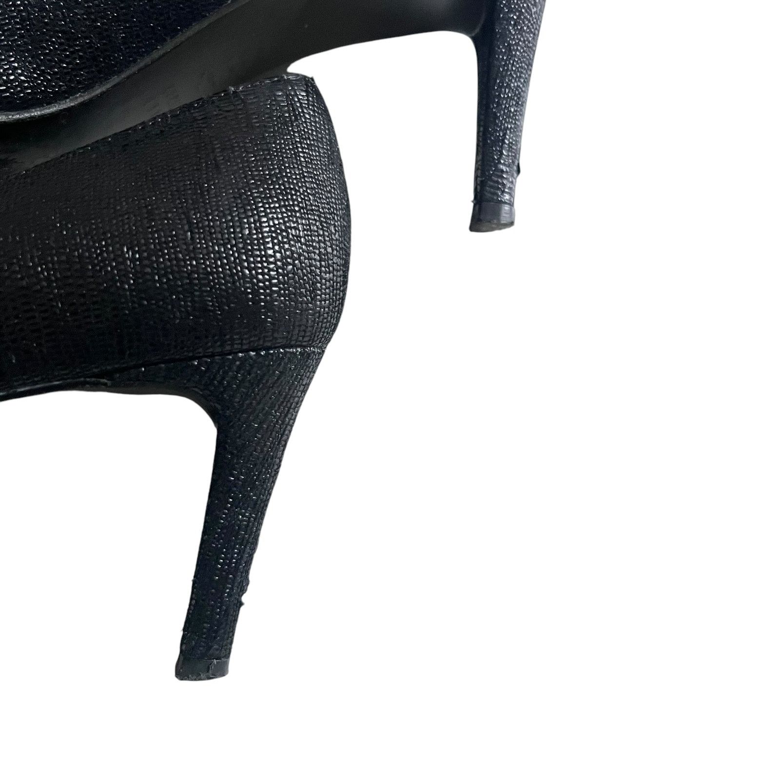 Stuart Weitzman Stuart Weitzman Black Curvia Textured Pointed Toe Pumps Size US 7.5 / IT 37.5 - 6 Thumbnail