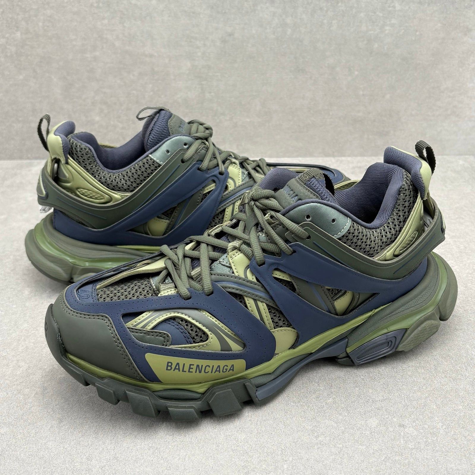 Balenciaga New! Balenciaga Track Sneaker ' Green Navy ' | 42 (9 US) Size US 9 / EU 42 - 1 Thumbnail