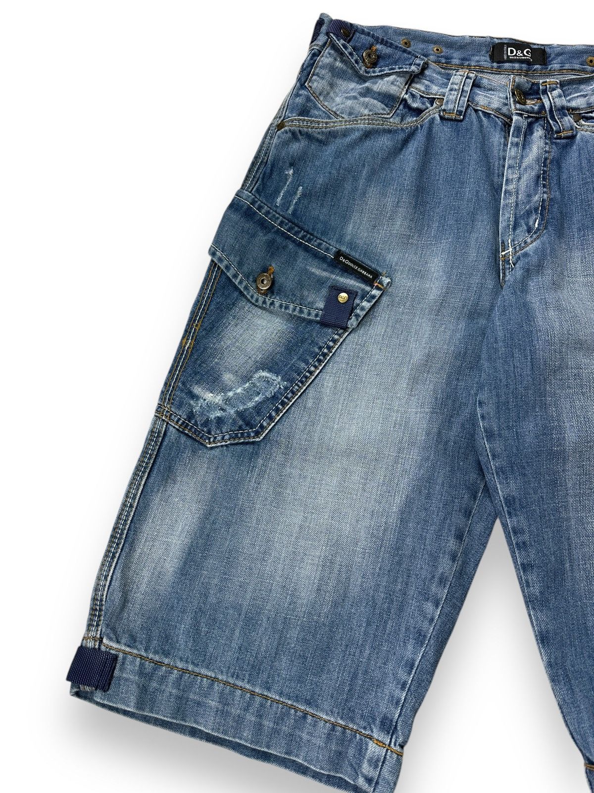 Dolce & Gabbana × Vintage Vintage Y2K Dolce & Gabbana Denim Cargo Shorts Size US 30 / EU 46 - 3 Thumbnail
