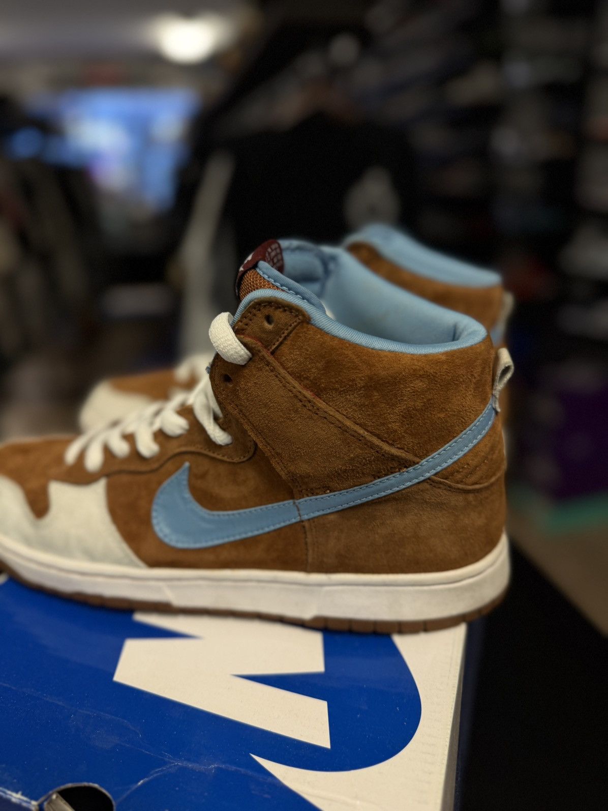 Nike Size 11 Nike SB Dunk High Mental 2009 Hazelnut Light Blue Size US 11 / EU 44 - 8 Thumbnail