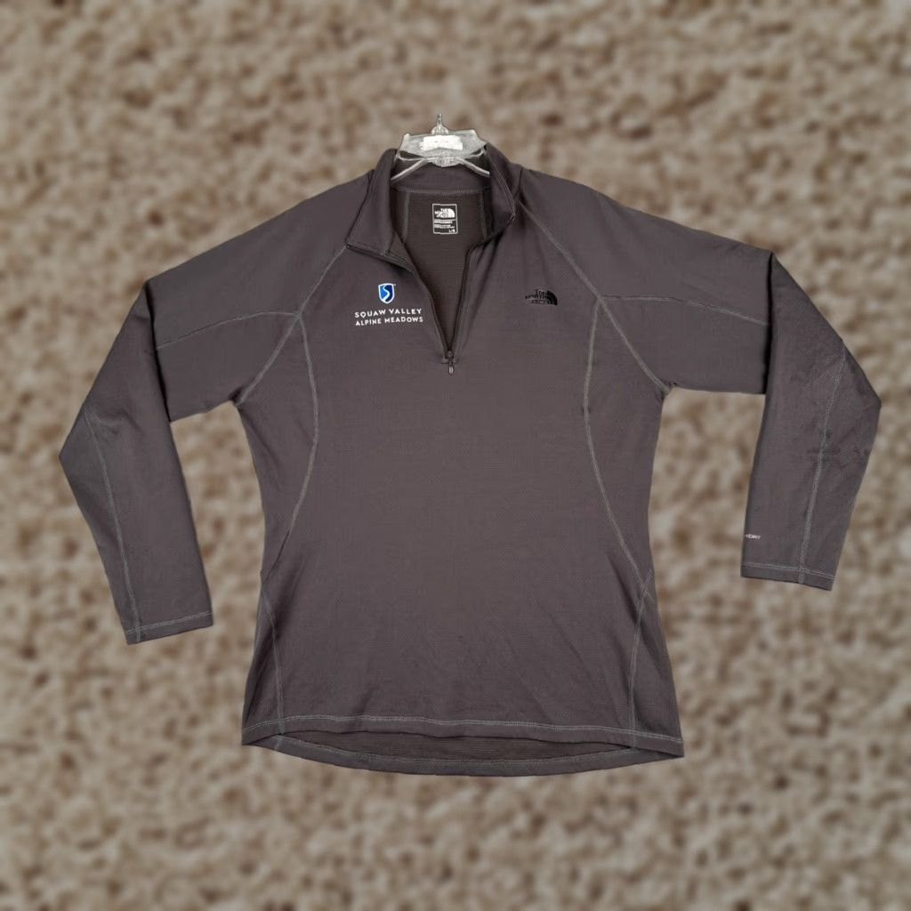 The North Face The North Face Sweater Men Large Gray Lightweight Flashdry 1/4 Zip Polyester Size US L / EU 52-54 / 3 - 1 Thumbnail