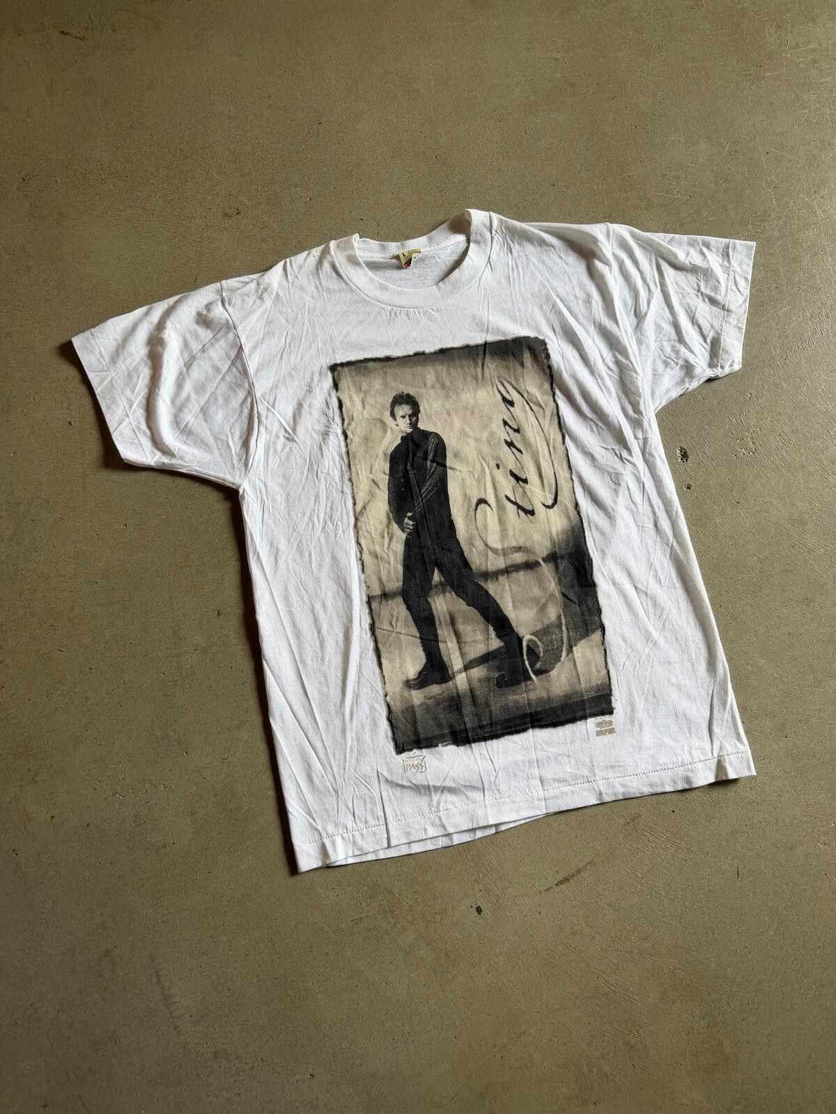 Other VTG 1991 Sting Backstage Pass Concert Tee Sz Med Size US M / EU 48-50 / 2 - 2 Thumbnail