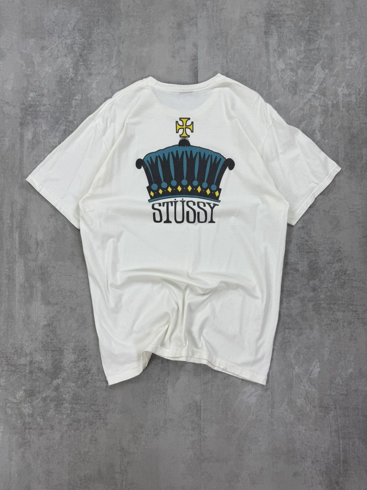 Other STUSSY VINTAGE WHITE T-SHIRT WITH QUEEN PRINT Mens size L Size US L / EU 52-54 / 3 - 1 Thumbnail