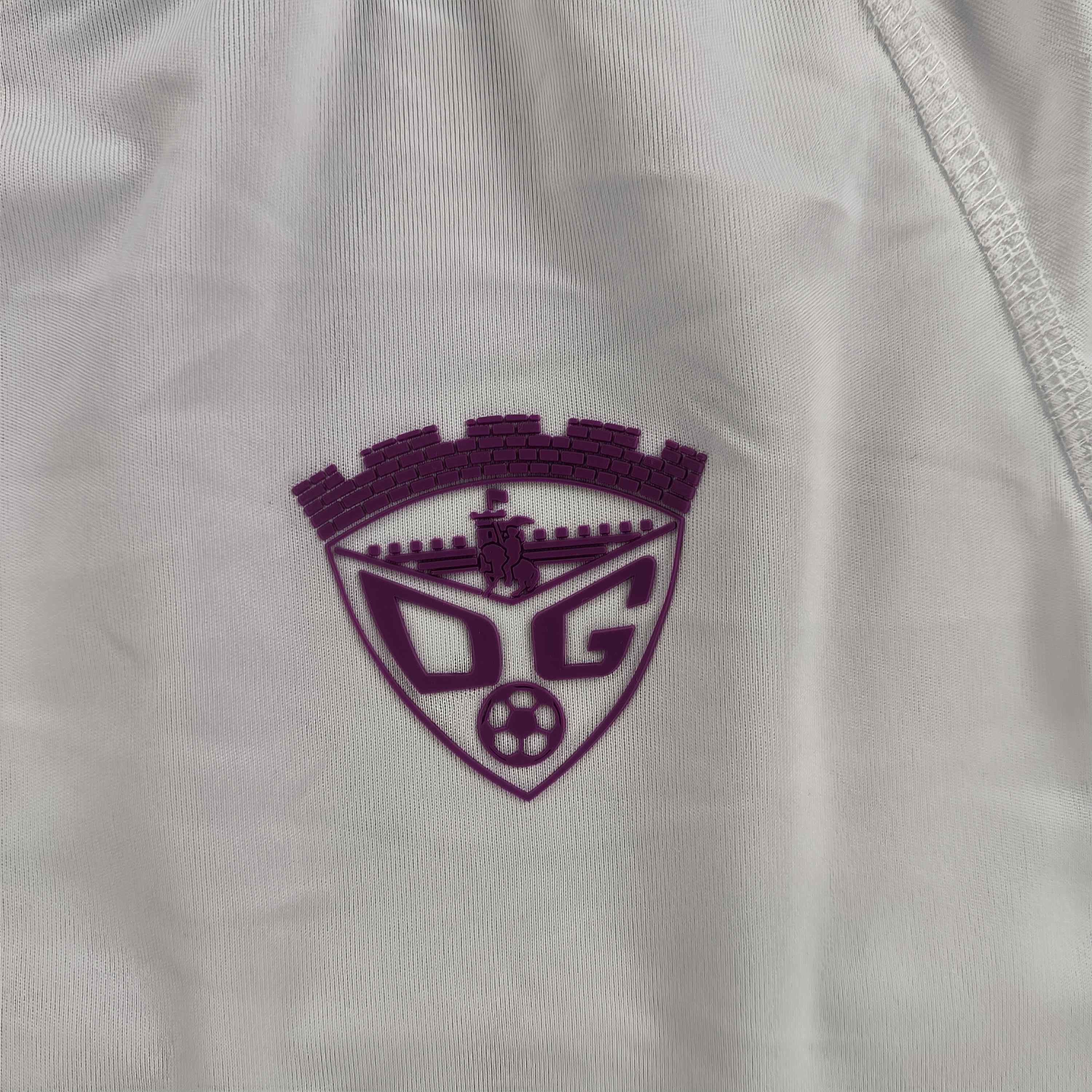 Hummel CD Guadalajara 21-22 Hummel training football jersey size S Size US S / EU 44-46 / 1 - 4 Thumbnail