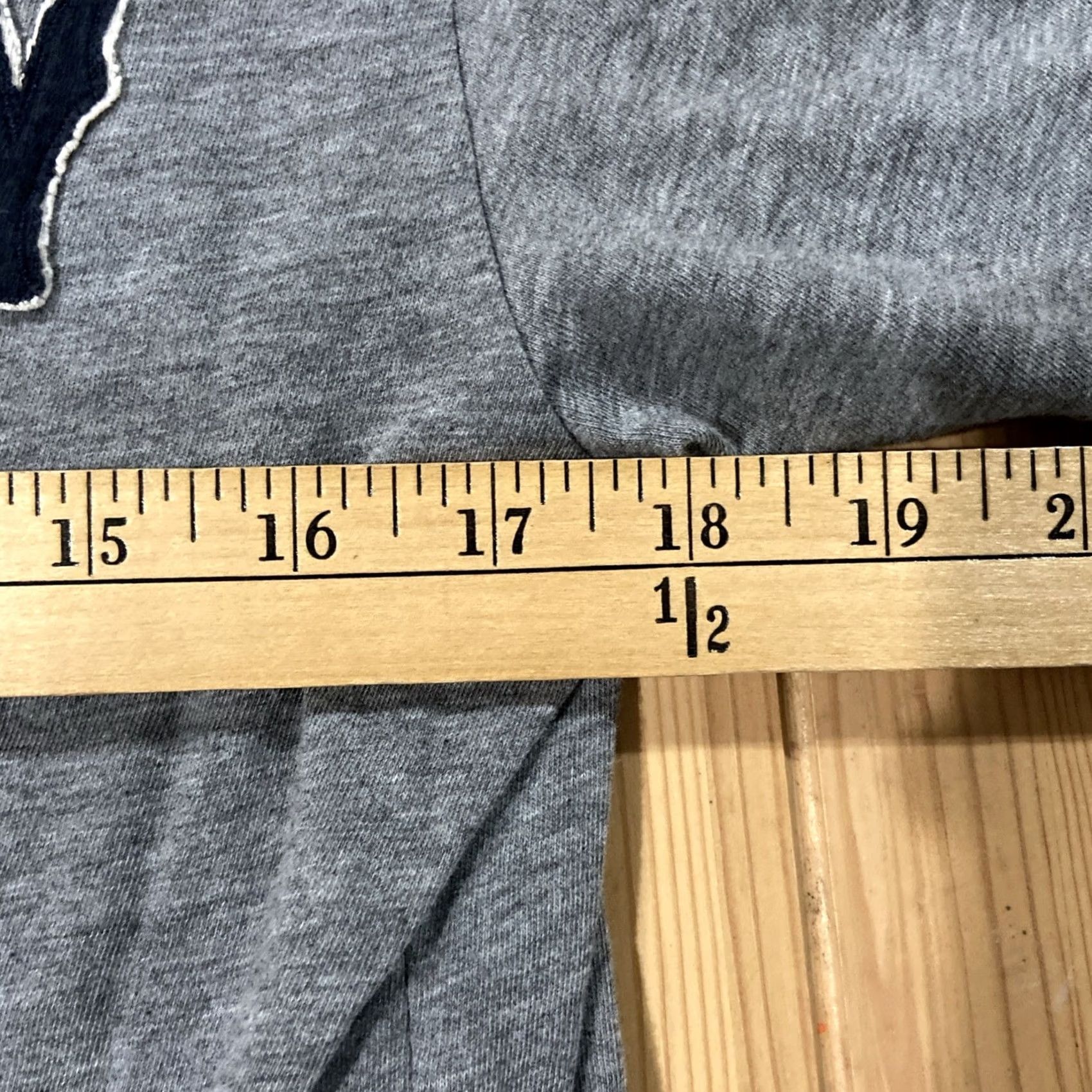 47 FORTY SEVEN Brand 47 Womens Small Boston Red Sox Abercrombie style patch T-Shirt Gray Short Sleeve V-Neck 100% Cotton Casual Womens S Size S / US 4 / IT 40 - 5 Thumbnail