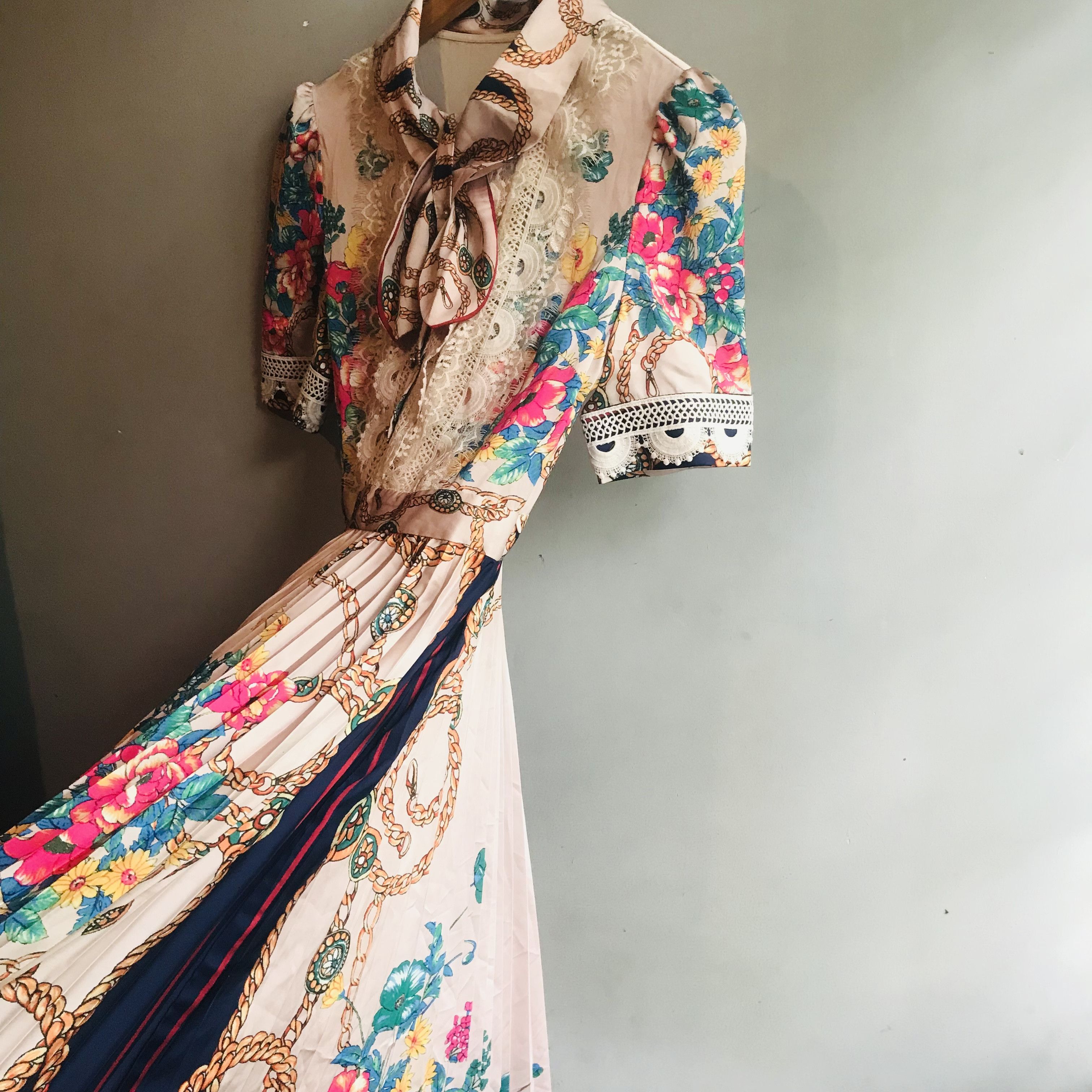 Vintage Vintage Floral Pleated Maxi Dress Size L / US 10 / IT 46 - 7 Thumbnail