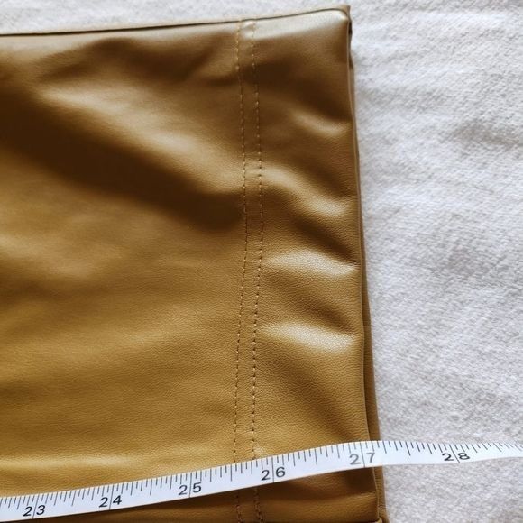 Designer a new day faux leather Sz. 6 pants Size 28" / US 6 / IT 42 - 9 Thumbnail