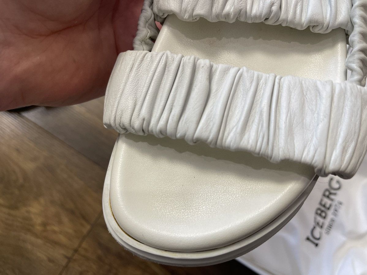 Iceberg Iceberg White Leather Sandals EU 38 Womens Platform Slides Size US 7 / IT 37 - 7 Thumbnail
