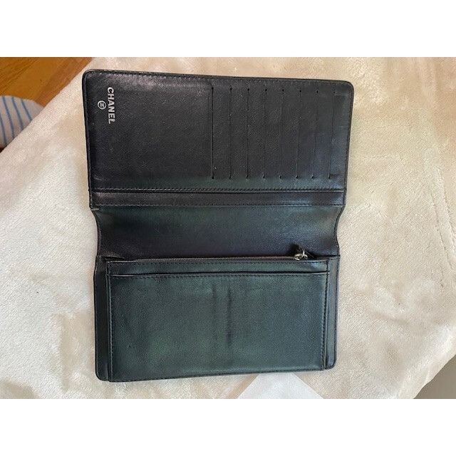 Chanel Authentic CHANEL Makeup Palette CC Logo Patent Leather Long Size ONE SIZE - 9 Thumbnail