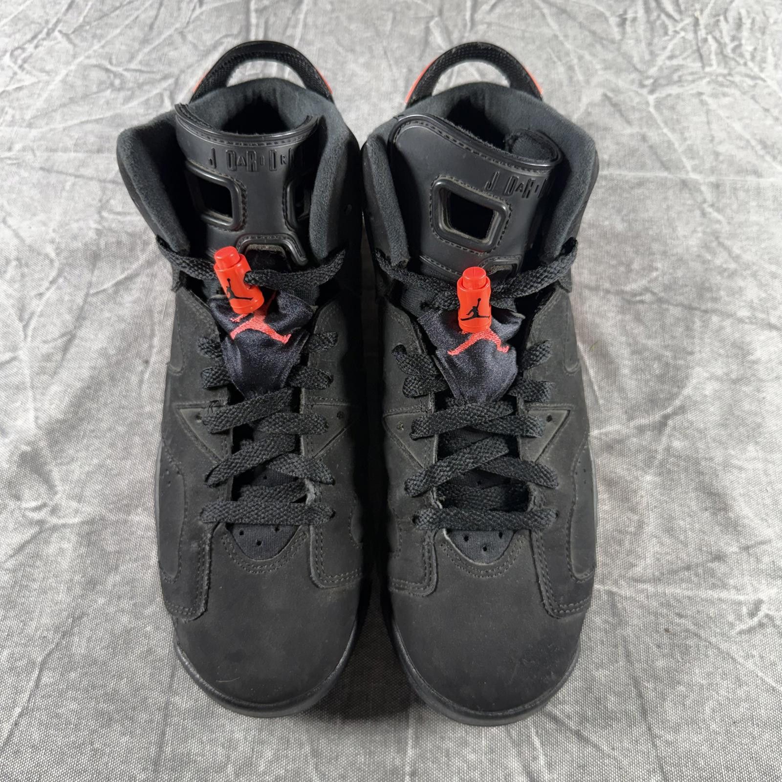 Jordan Brand Jordan 6 Shoes 6.5Y Black 2014 Retro Infrared VINTAGE Size US 6.5 / EU 39-40 - 2 Thumbnail