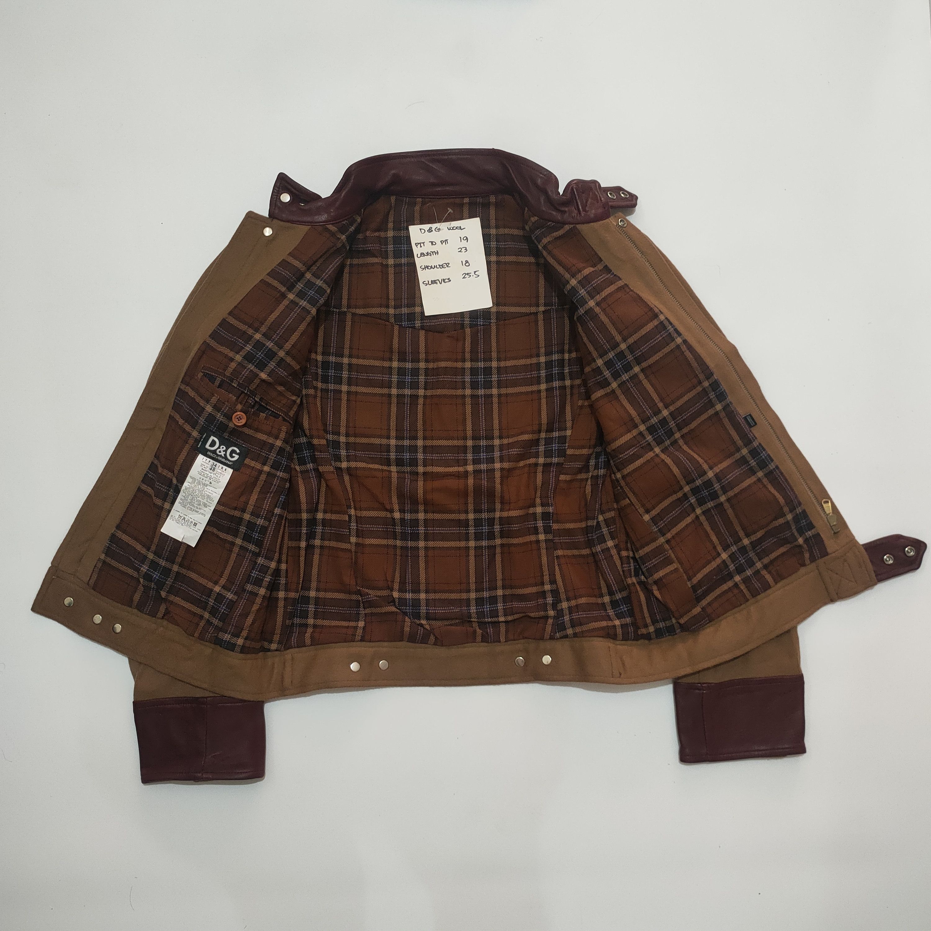 Dolce & Gabbana Dolce & Gabbana jacket combines canvas and leather accents. Size US S / EU 44-46 / 1 - 15 Thumbnail