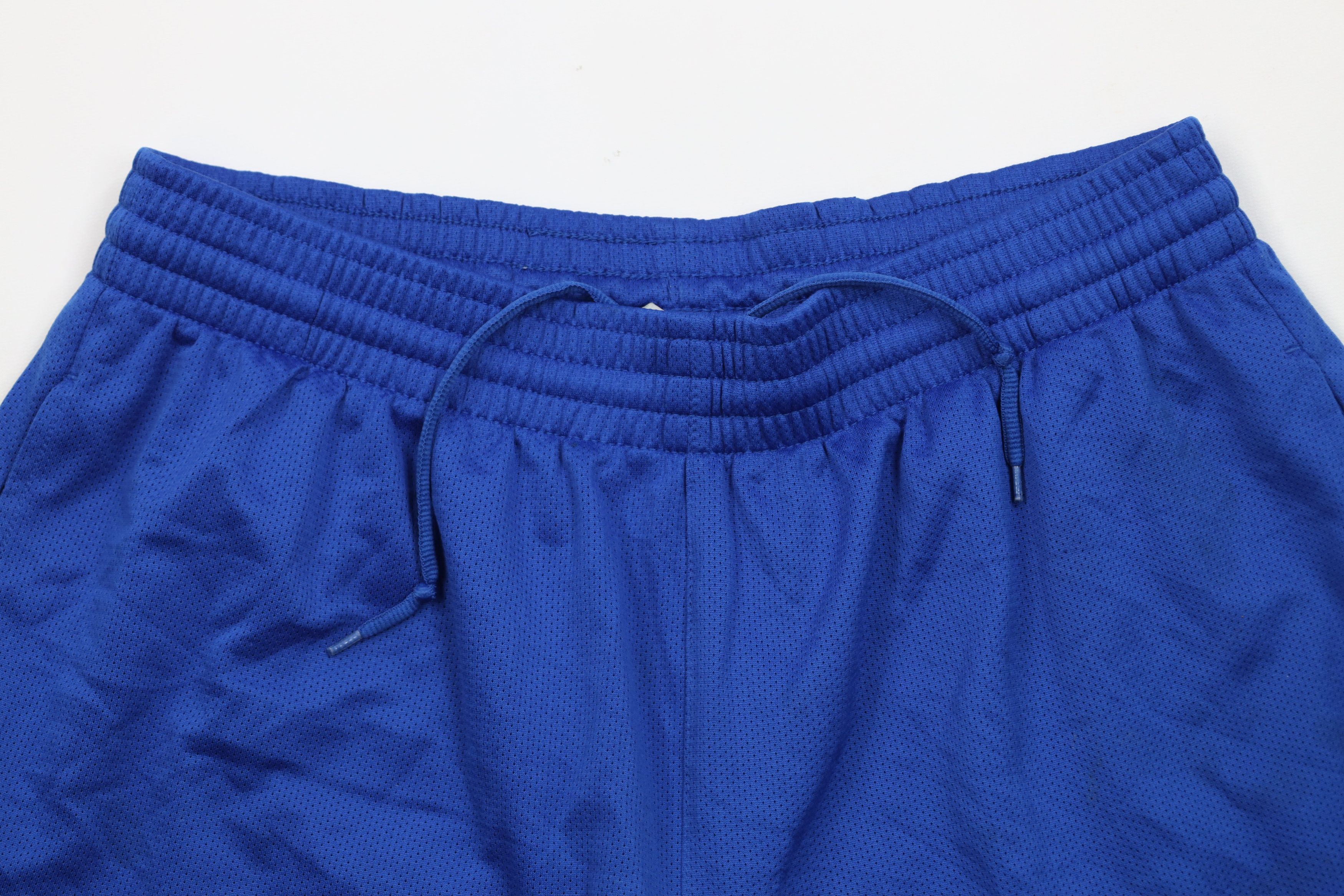 Nike Vintage Nike Travis Scott Mini Swoosh Basketball Shorts Size US 34 / EU 50 - 2 Thumbnail