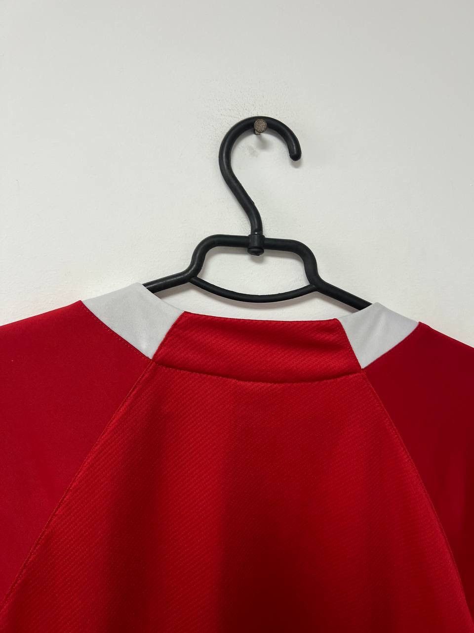 Nike Vintage 00s Nike Team Total 90 Jersey Training Red Mens sz S Size US S / EU 44-46 / 1 - 13 Thumbnail