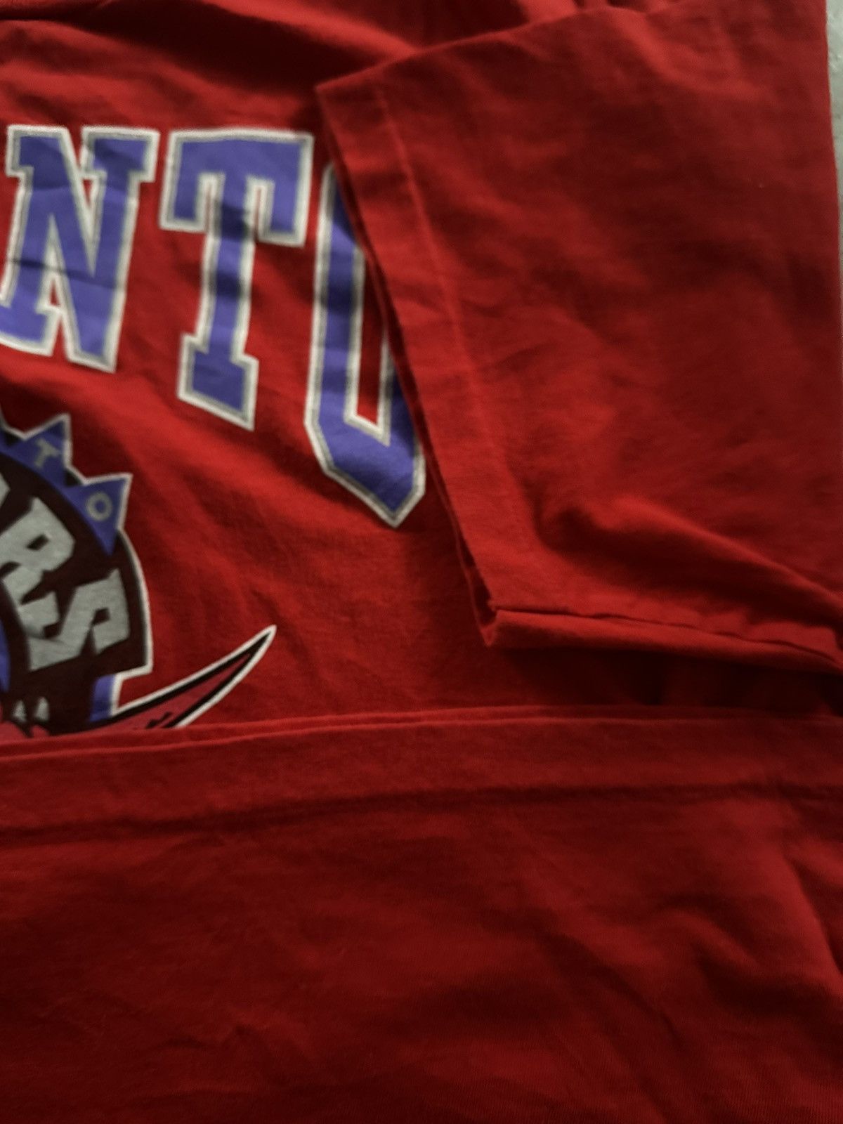 NBA Toronto Raptors Vintage Tee 1994 Size US L / EU 52-54 / 3 - 6 Thumbnail