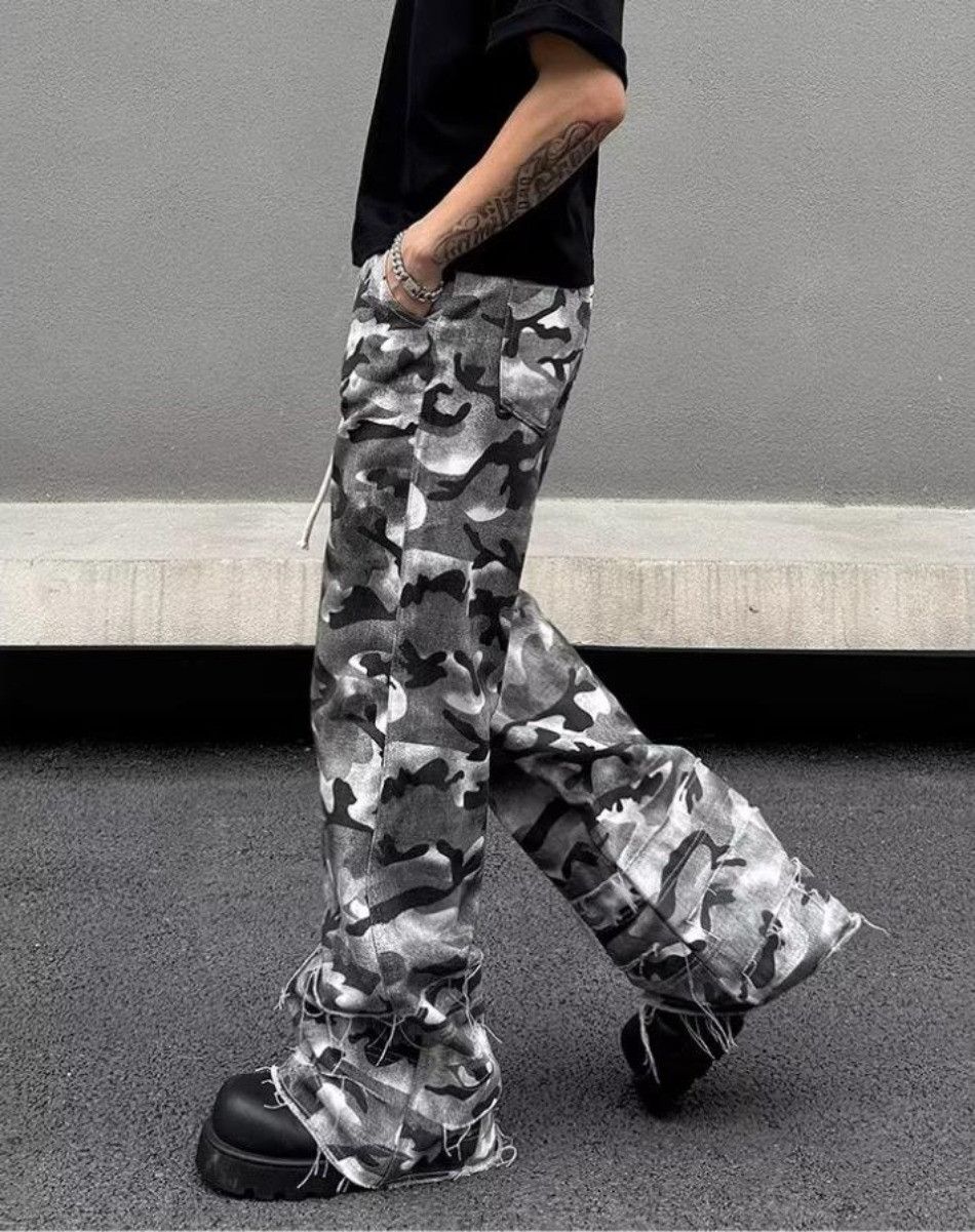 Japanese Brand Camouflage Men's Cargo Pants Size US 33 - 3 Thumbnail