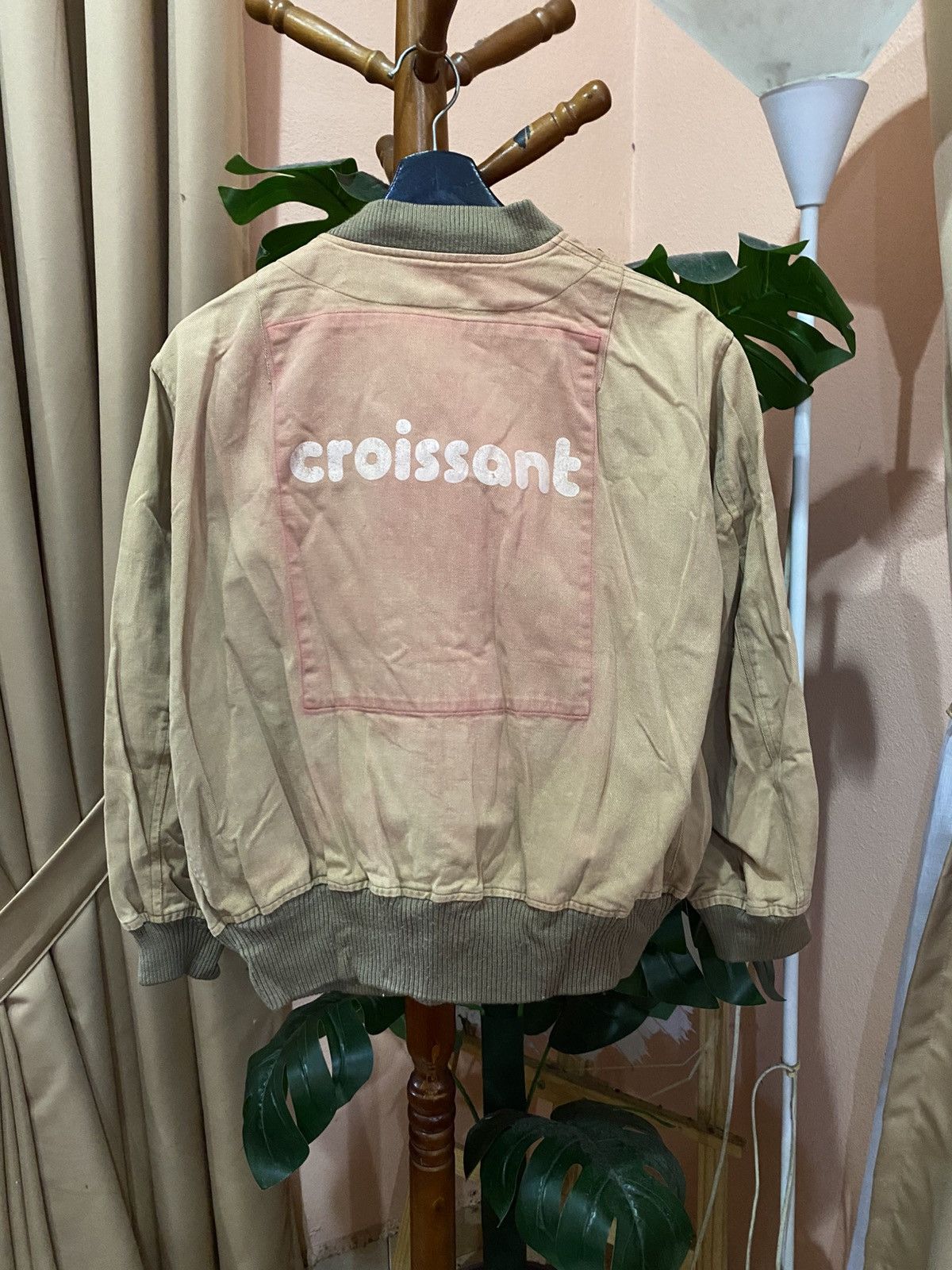 Japanese Brand Vintage “Croissant” Graphic Bomber Jacket Beige/Khaki Casual Size US M / EU 48-50 / 2 - 10 Thumbnail