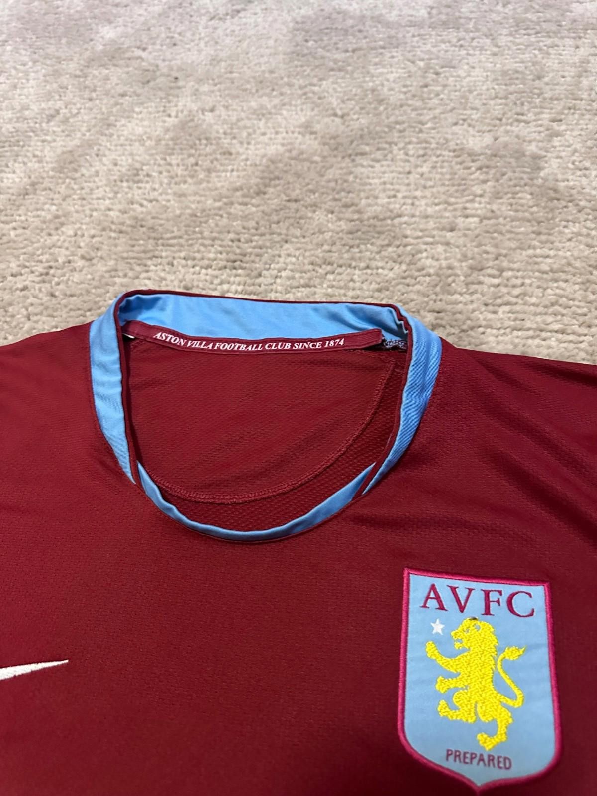 Nike Aston Villa Home football shirt 2007 Soccer Nike Jersey Size US L / EU 52-54 / 3 - 5 Thumbnail