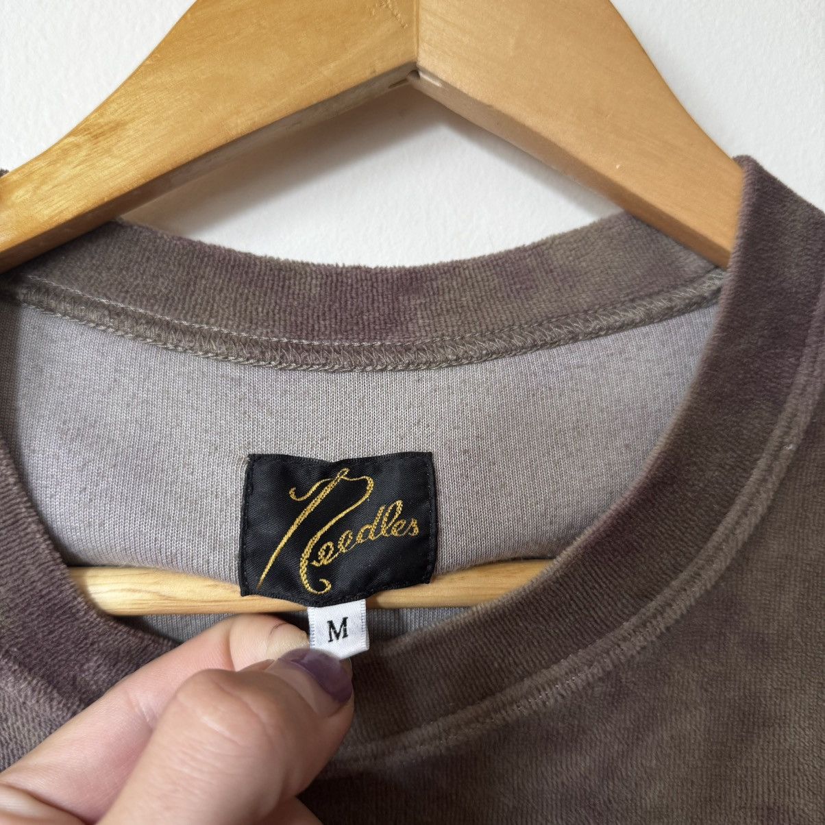 Needles × Nepenthes Needles embroidered logo green/purple tie-dyed velour tee Size US M / EU 48-50 / 2 - 4 Thumbnail