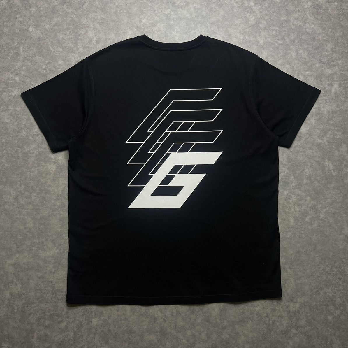 Givenchy Givenchy studio homme podium tee Size US L / EU 52-54 / 3 - 3 Thumbnail