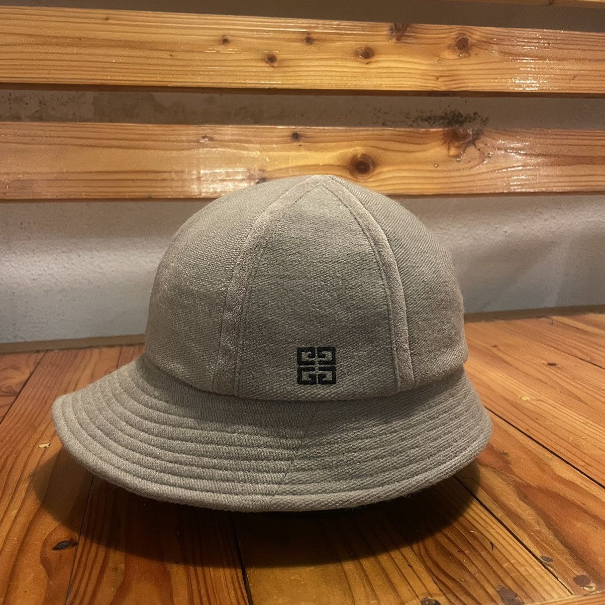 Givenchy × Vintage Givenchy Vintage Bucket Hat Size ONE SIZE - 1 Thumbnail