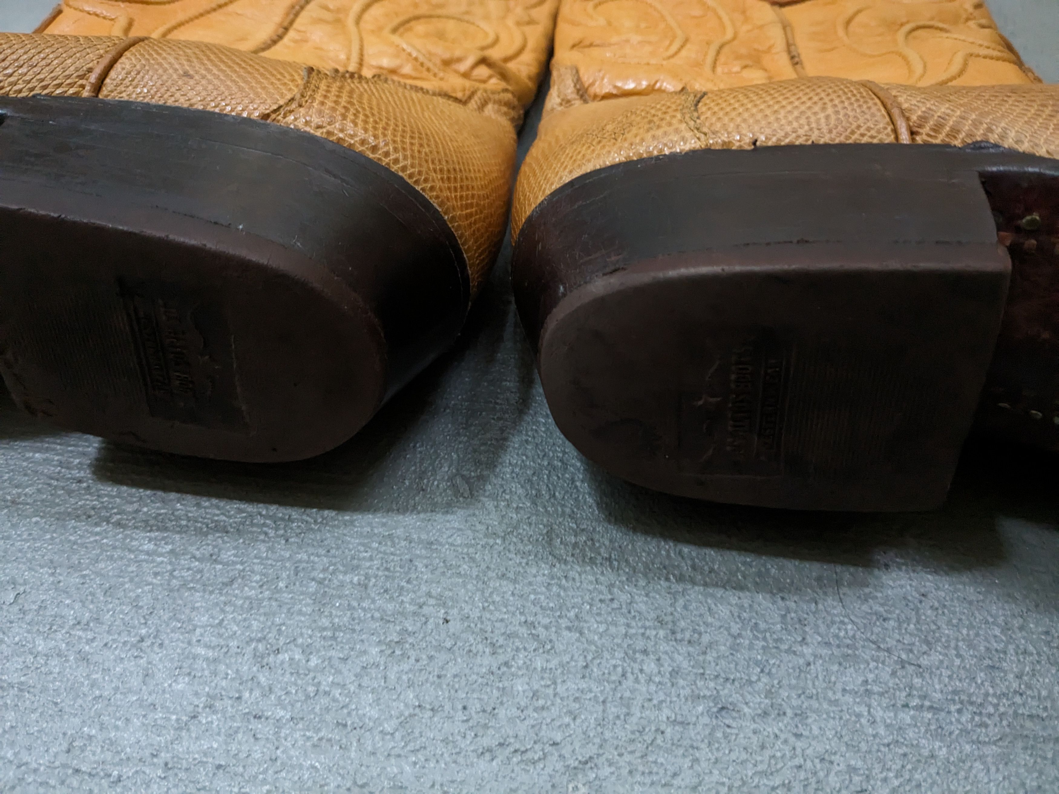 Genuine Leather Vintage Cowboy Boots Yellow Lizard 8 Wide Leather USA Size US 8 / EU 41 - 18 Thumbnail