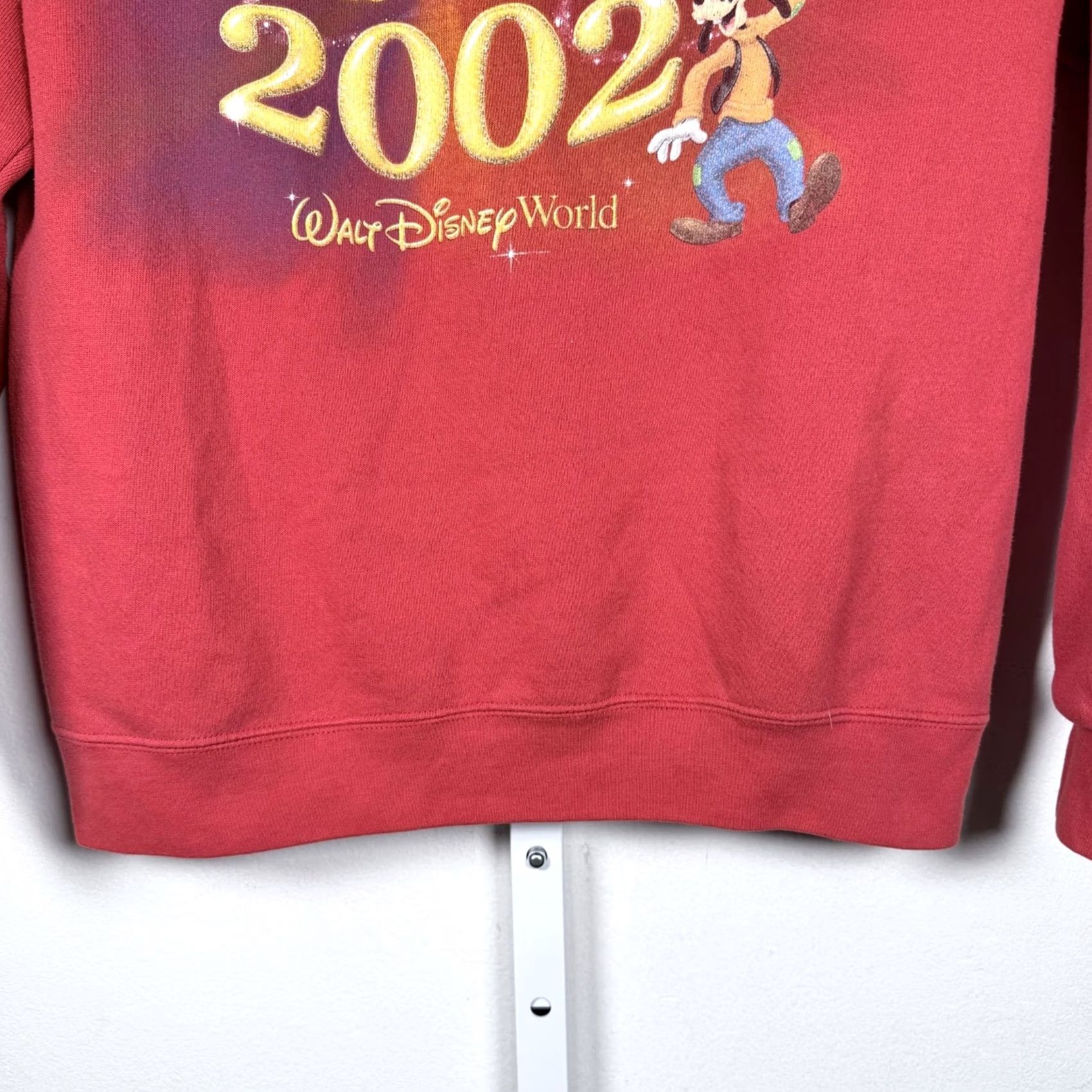 Disney VTG Disney Mickey Mouse Ears To You Sweatshirt Red Crew Neck Adults M Size US M / EU 48-50 / 2 - 4 Thumbnail