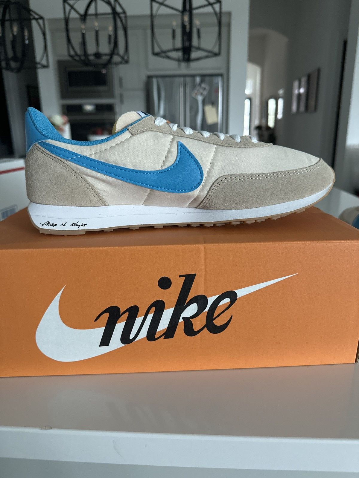 Nike Nike Waffle Trainer 2 Shoe Dog Pearl White/Laser Blue Size US 9.5 / EU 42-43 - 8 Thumbnail