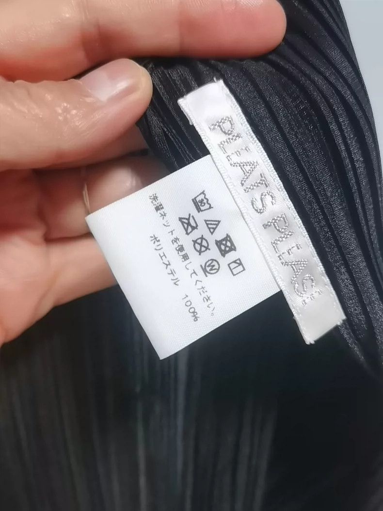 Issey Miyake Issey Miyake Black cardigan jacket Size L / US 10 / IT 46 - 2 Thumbnail