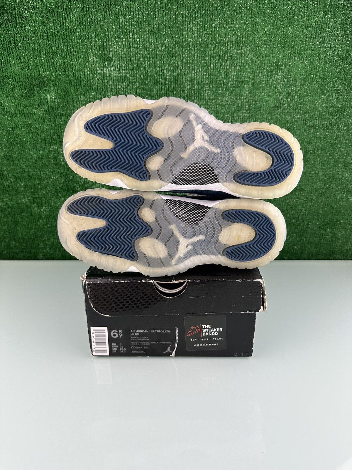 Jordan Brand Jordan 11 Retro 2019 Low Navy Snakeskin Size 6.5Y Size US 6.5 / EU 39-40 - 7 Thumbnail