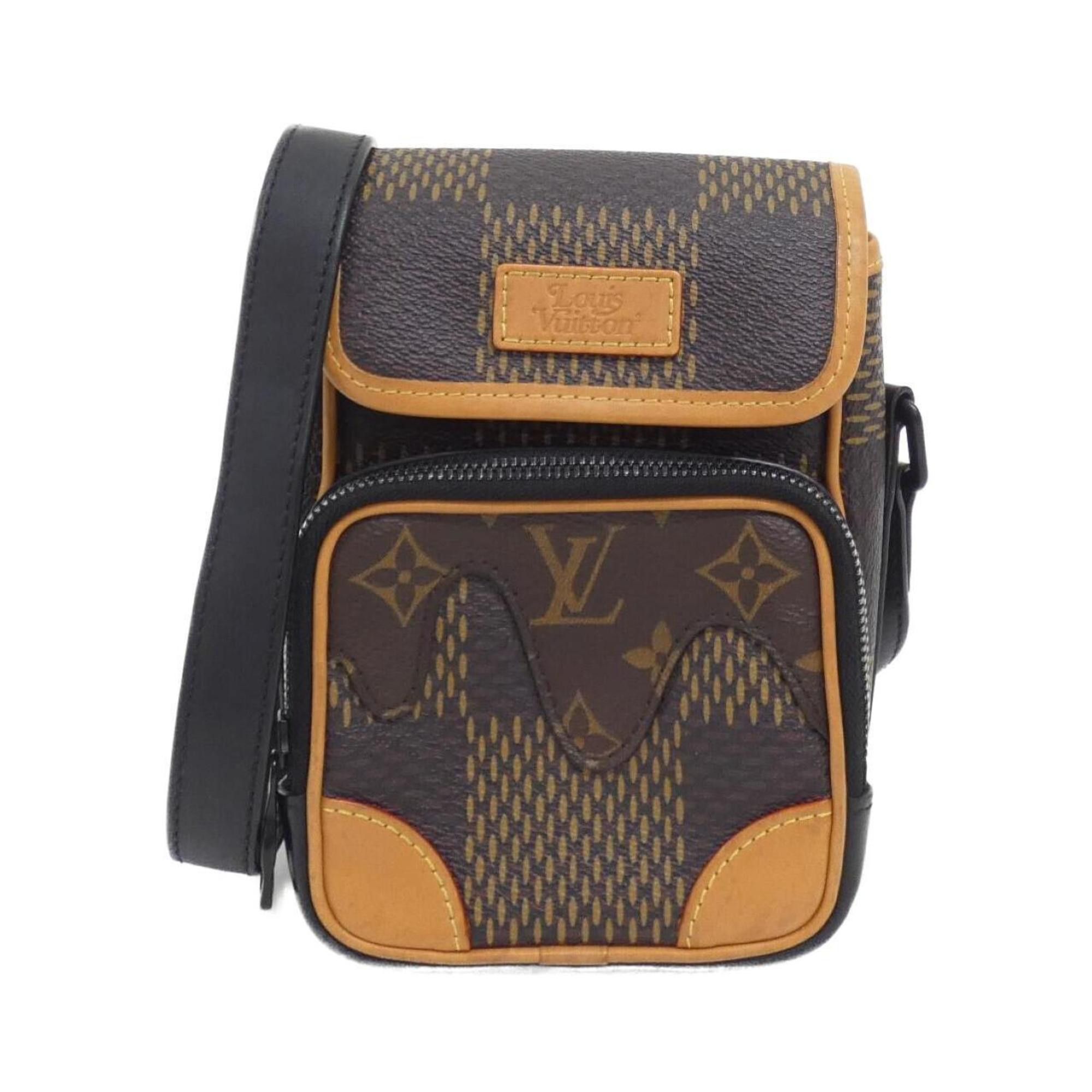 Louis Vuitton Louis Vuitton Amazon shoulder Size ONE SIZE - 1 Thumbnail