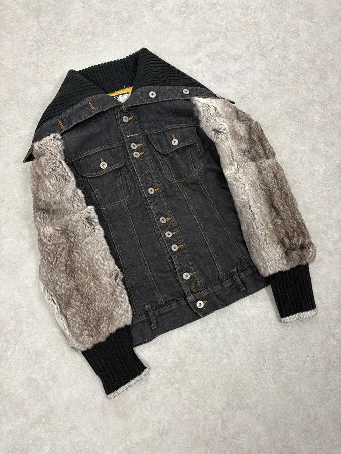 Dolce & Gabbana 2000s Dolce & Gabbana Navy Denim Buttoned Fur Arms Jacket Size US S / EU 44-46 / 1 - 4 Thumbnail