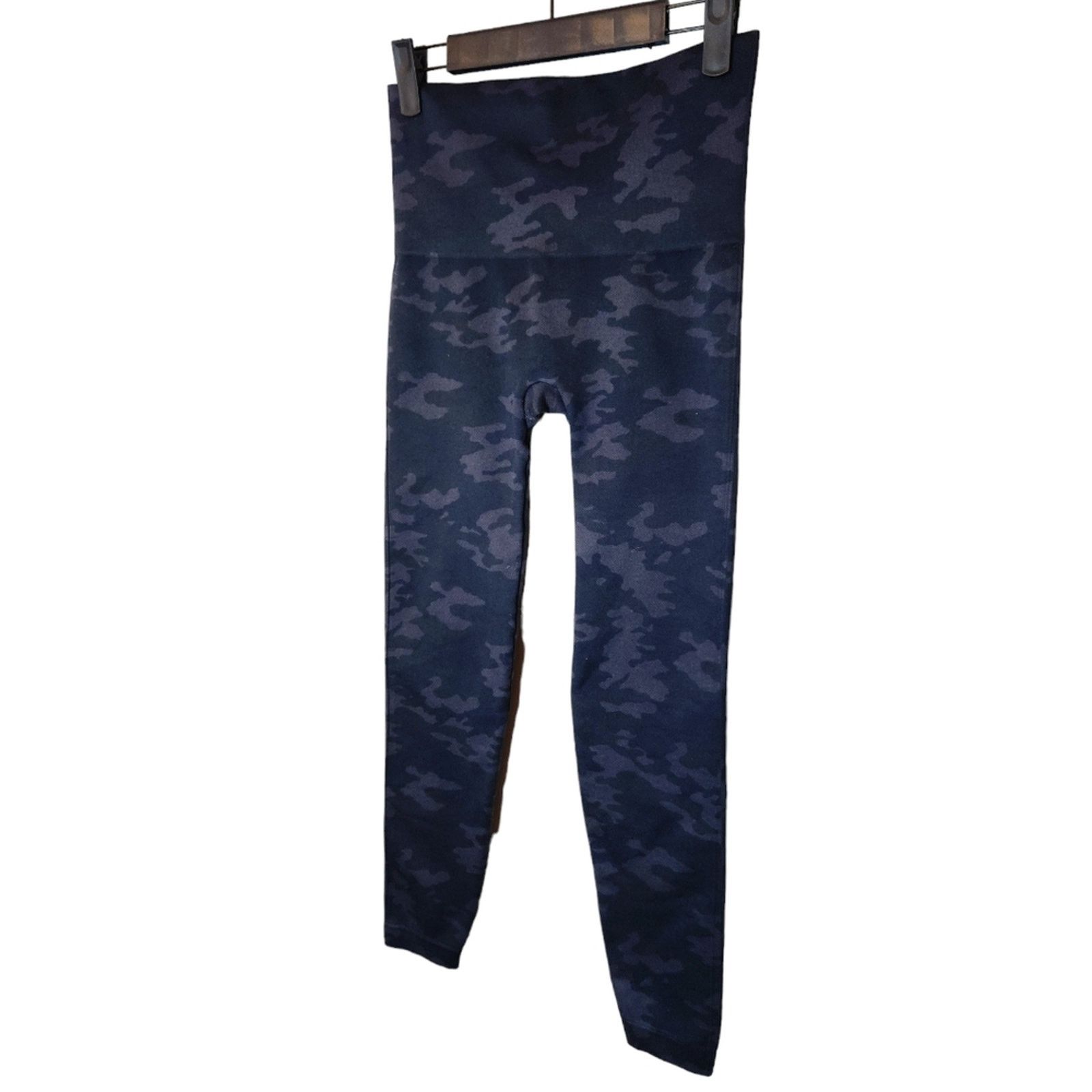 Spanx SPANX Seamless Leggings for Women Tummy Control Camo Large Size 32" / US 10 / IT 46 - 8 Thumbnail