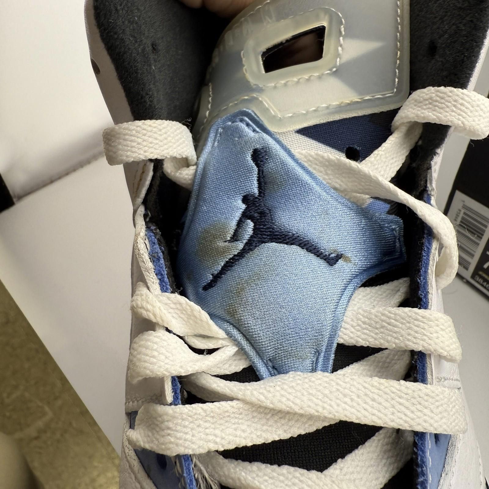 Jordan Brand Jordan 6 UNC 7Y Used 384665-410 Size US 7 / EU 40 - 8 Thumbnail