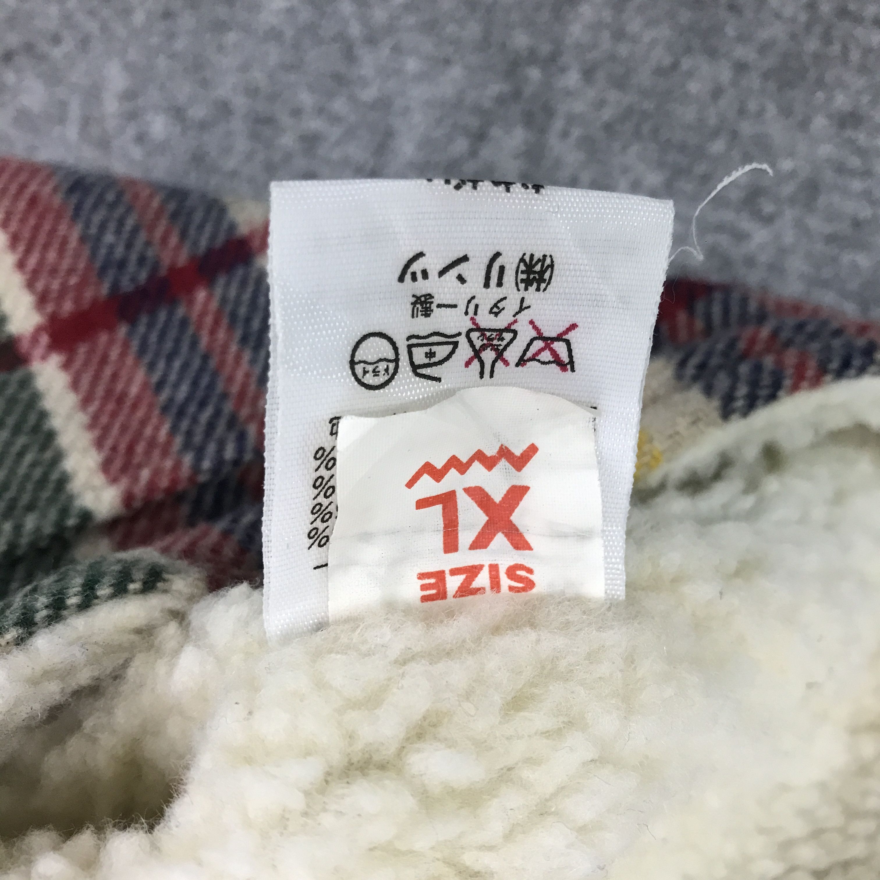 United Colors Of Benetton UNITED COLORS OF BENETTION FLANNEL DESIGN VETS Size US L / EU 52-54 / 3 - 7 Thumbnail