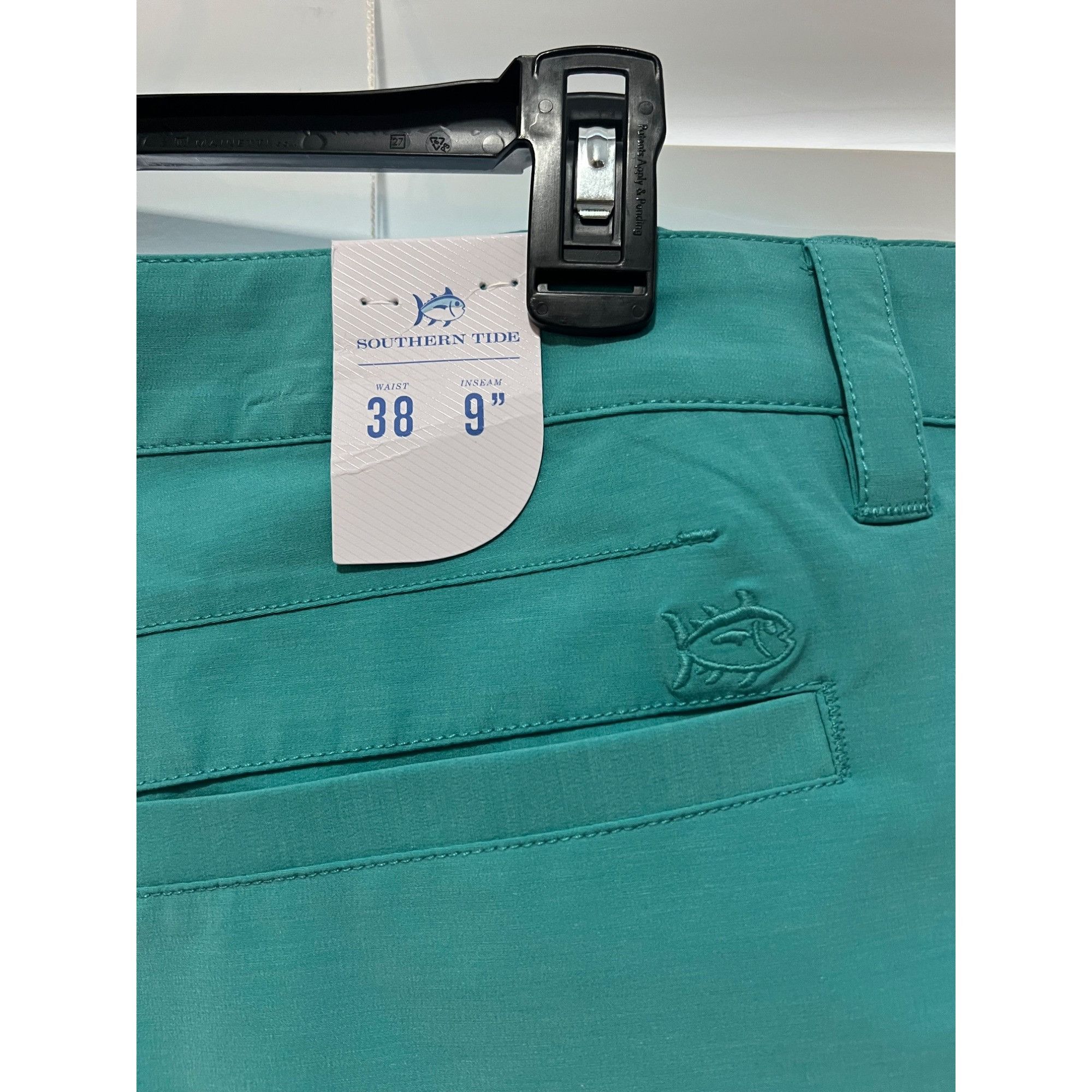 Southern Tide Southern Tide T3 Gulf 9" Performance Short - NWT - 38 Size US 40 / EU 56 - 4 Thumbnail