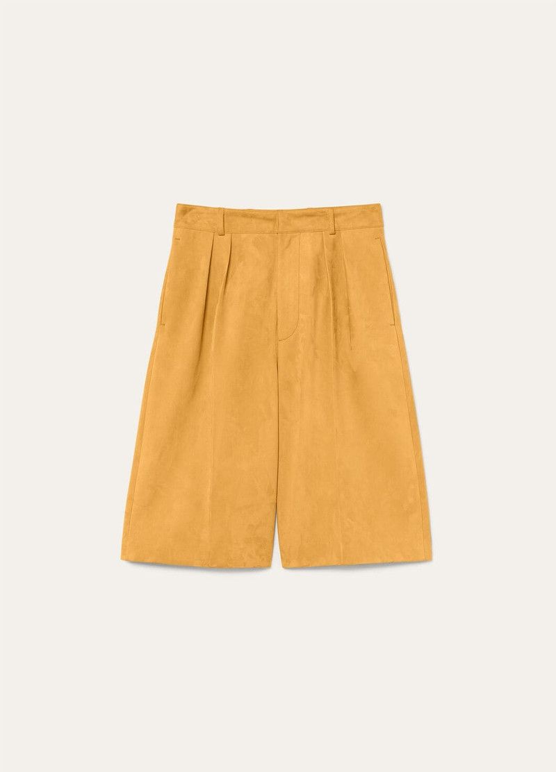 Loro Piana o1srvl11e0526 FAP0153 Nicolas Bermuda Short in Yellow Size 26" / US 2 / IT 38 - 1 Thumbnail