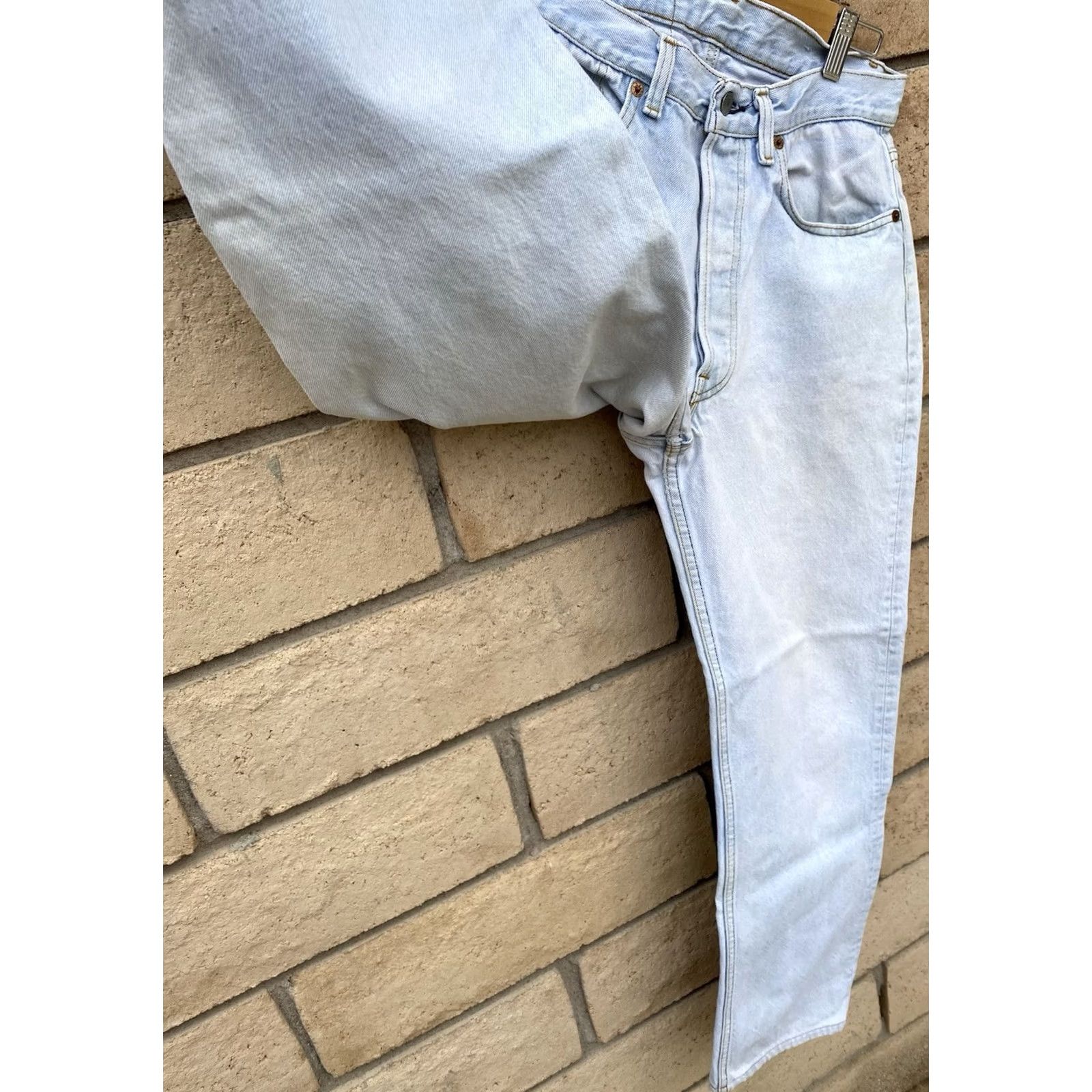Levi's VINTAGE Levi's 501 Jeans Distressed Levis 501 Denim Jeans Regular Men 31 Blue Waist 31 Inseam 30.25 Inseam 30.25 Vintage See Pics Mens Size US 31 - 4 Thumbnail