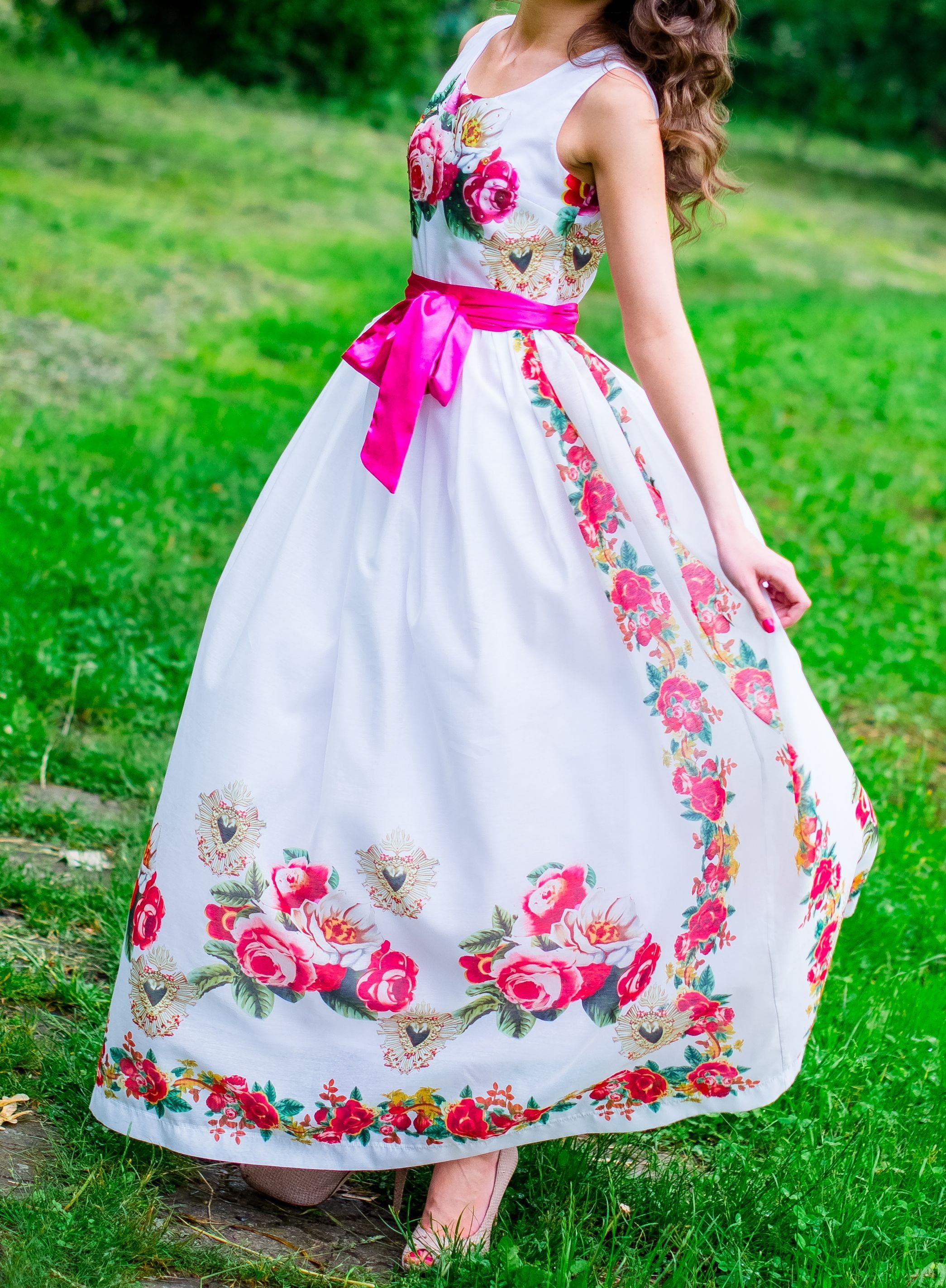 Elegant dress with Swarovski crystals