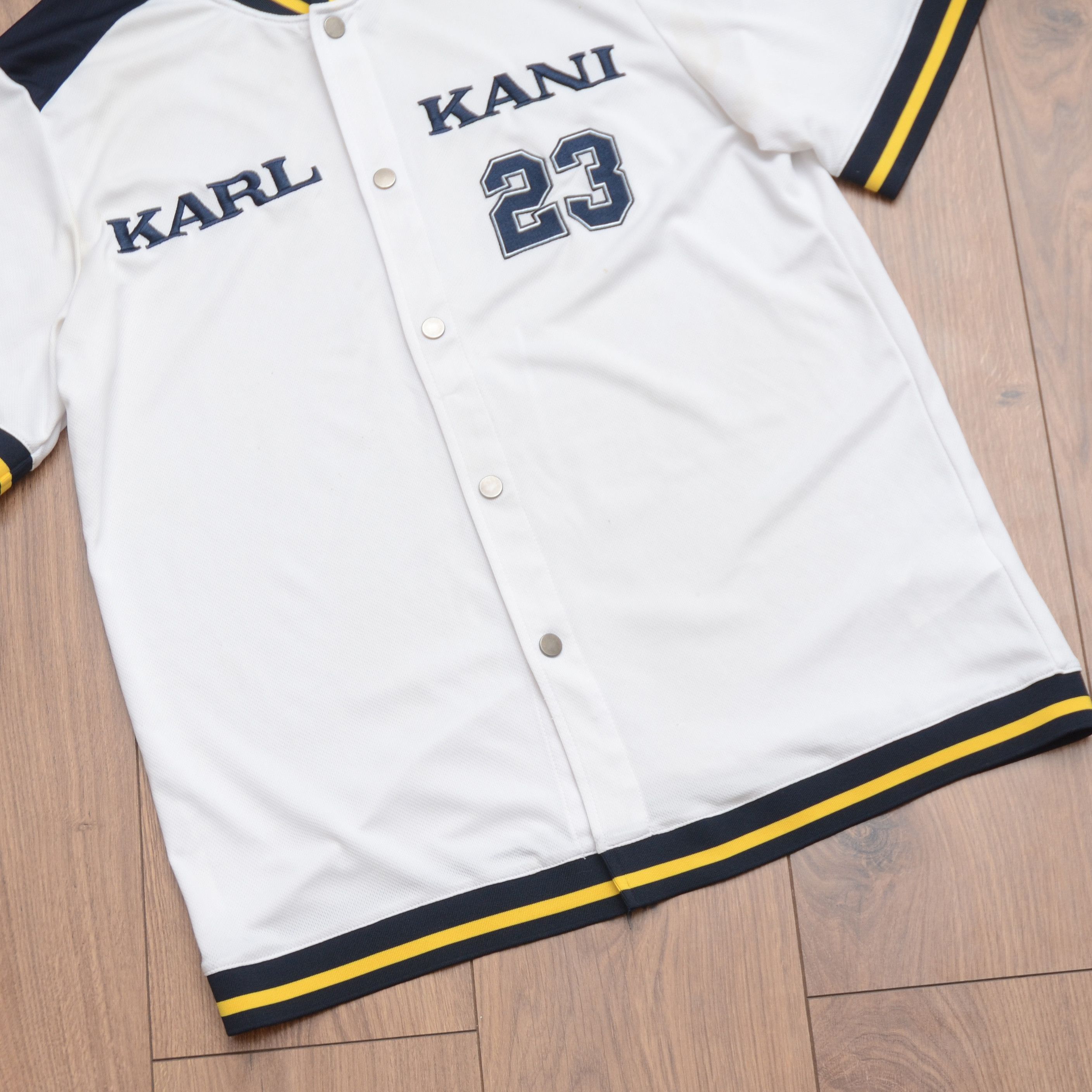 Karl Kani Karl Kani Striped Big Logo Jersey Size M White Hip-Hop Y2K Size US M / EU 48-50 / 2 - 6 Thumbnail