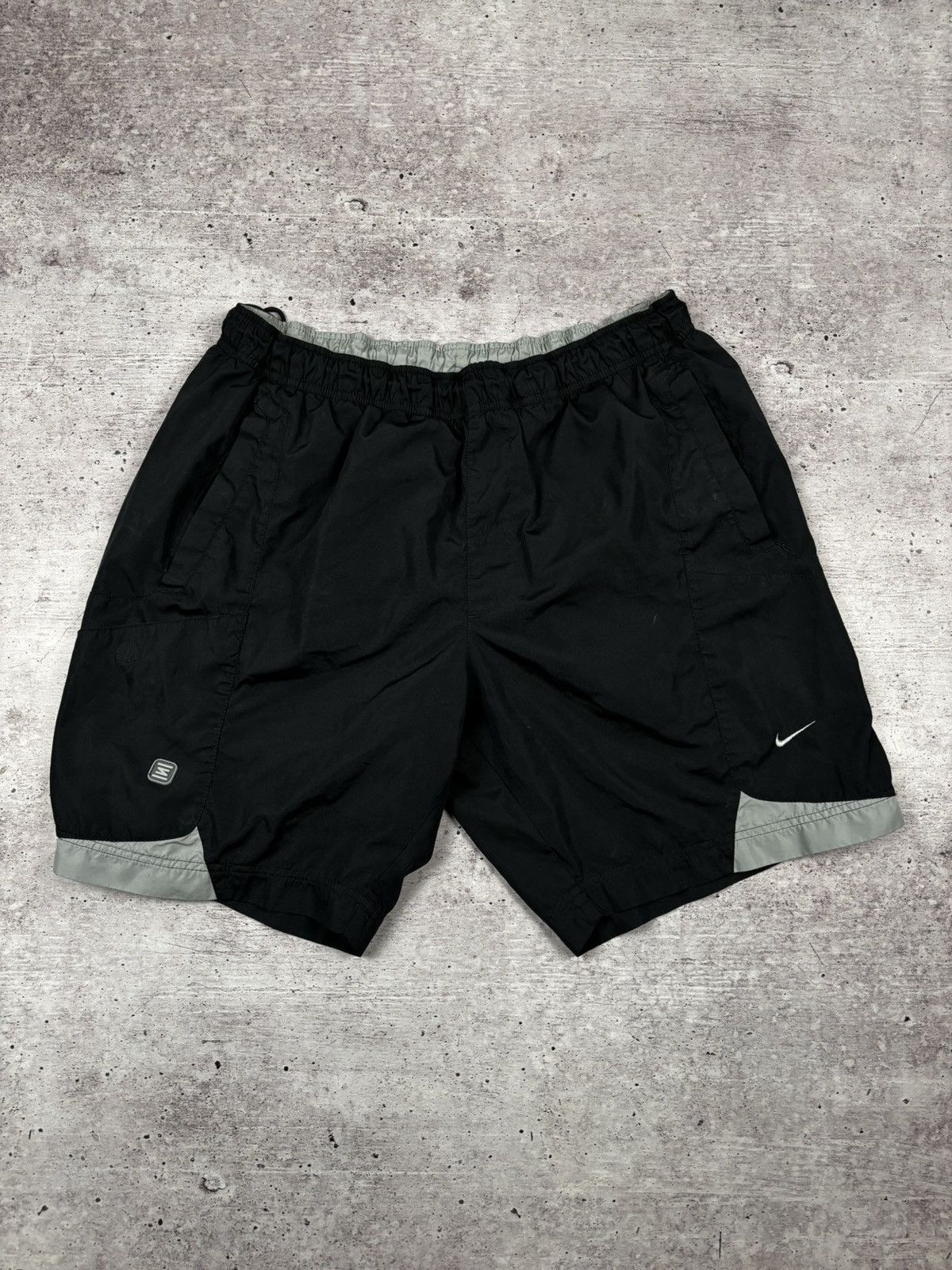 Nike Nike Shox vintage shorts size L Size US 34 / EU 50 - 1 Thumbnail