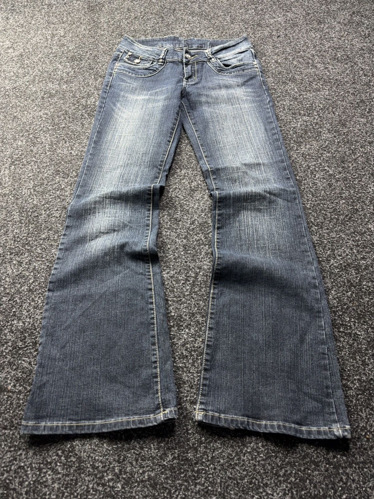 Japanese Brand Retro 00s Y2K Rhinestone Embroidered Bootcut Jeans Size 27" / US 4 / IT 40 - 1 Thumbnail