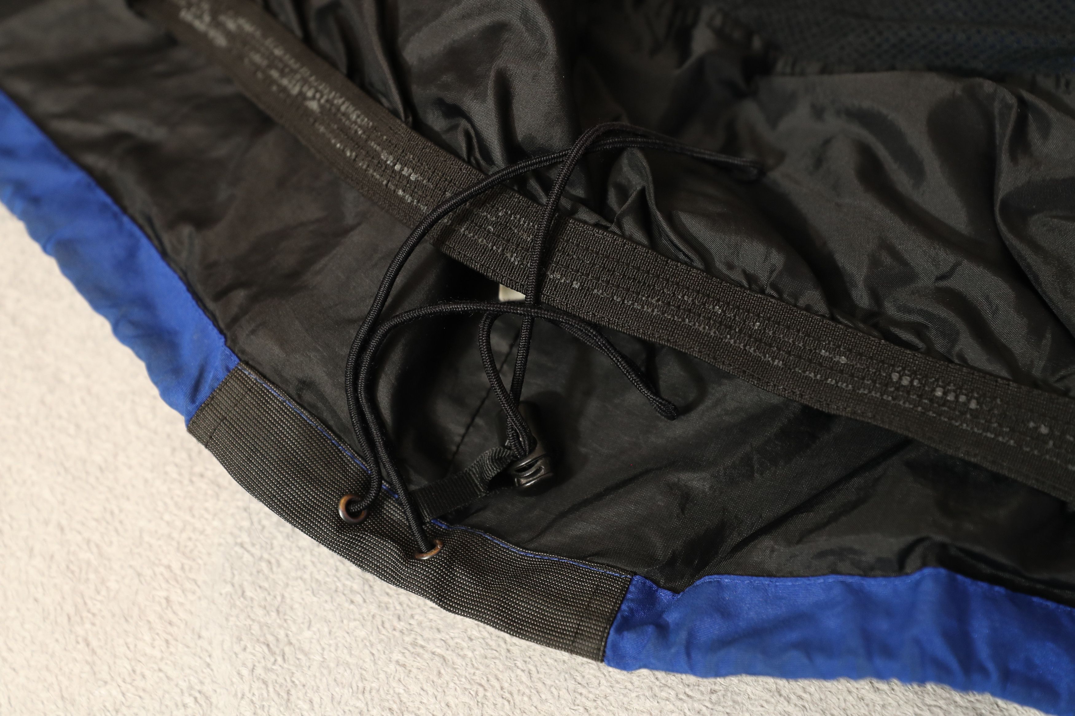 The North Face Vintage TNF Extreme Light Series Shell Jacket (L) Size US L / EU 52-54 / 3 - 10 Thumbnail