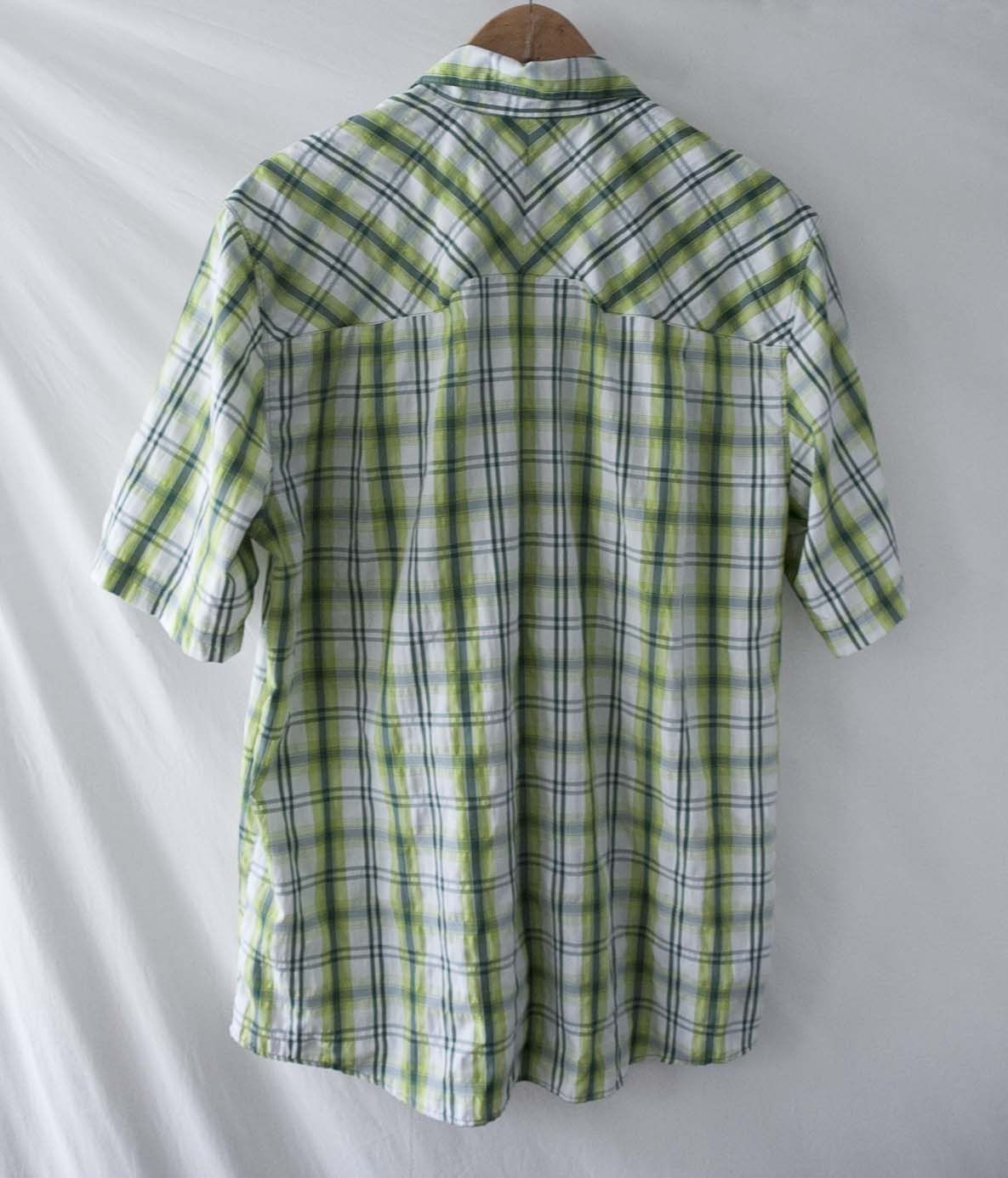 Woolrich Woolen Mills Woolrich Shirt Short Sleeve Polyester / Nylon Size L Green Size US L / EU 52-54 / 3 - 5 Thumbnail