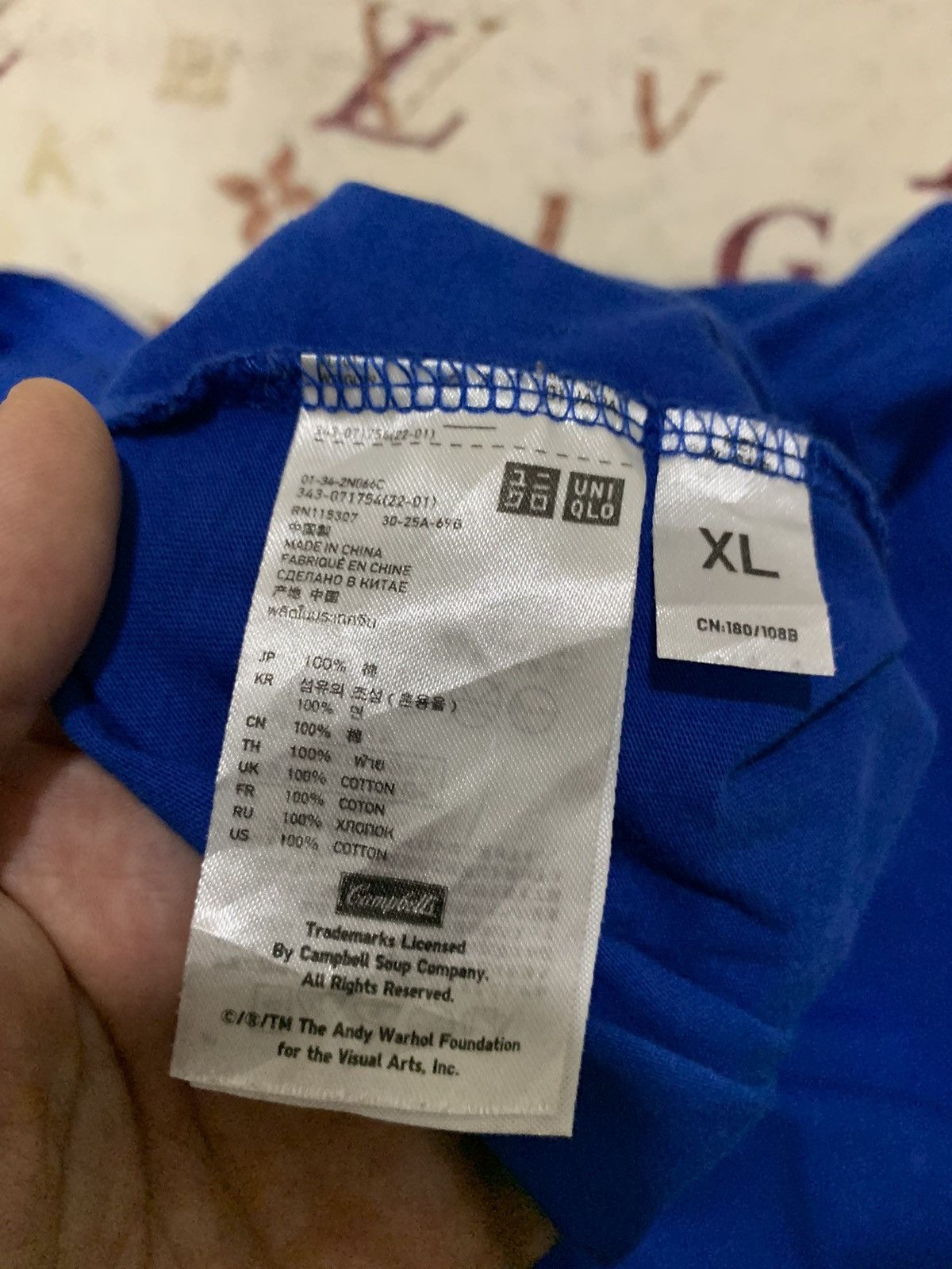 Andy Warhol × Uniqlo Uniclo X Andy Warhol Campbel Size US XL / EU 56 / 4 - 9 Thumbnail