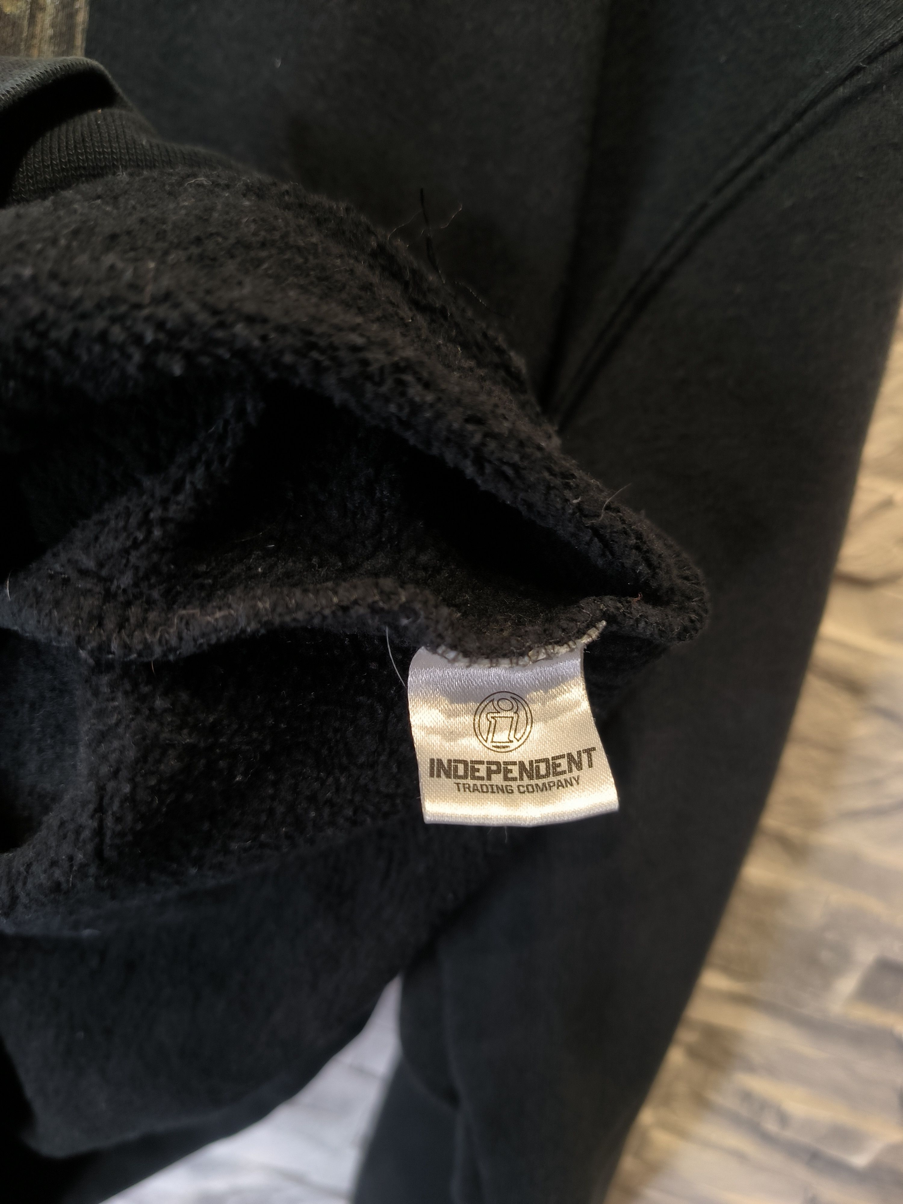 Pleasures Pleasures Hoodie Burning Mona Lisa Black Size US M / EU 48-50 / 2 - 5 Thumbnail