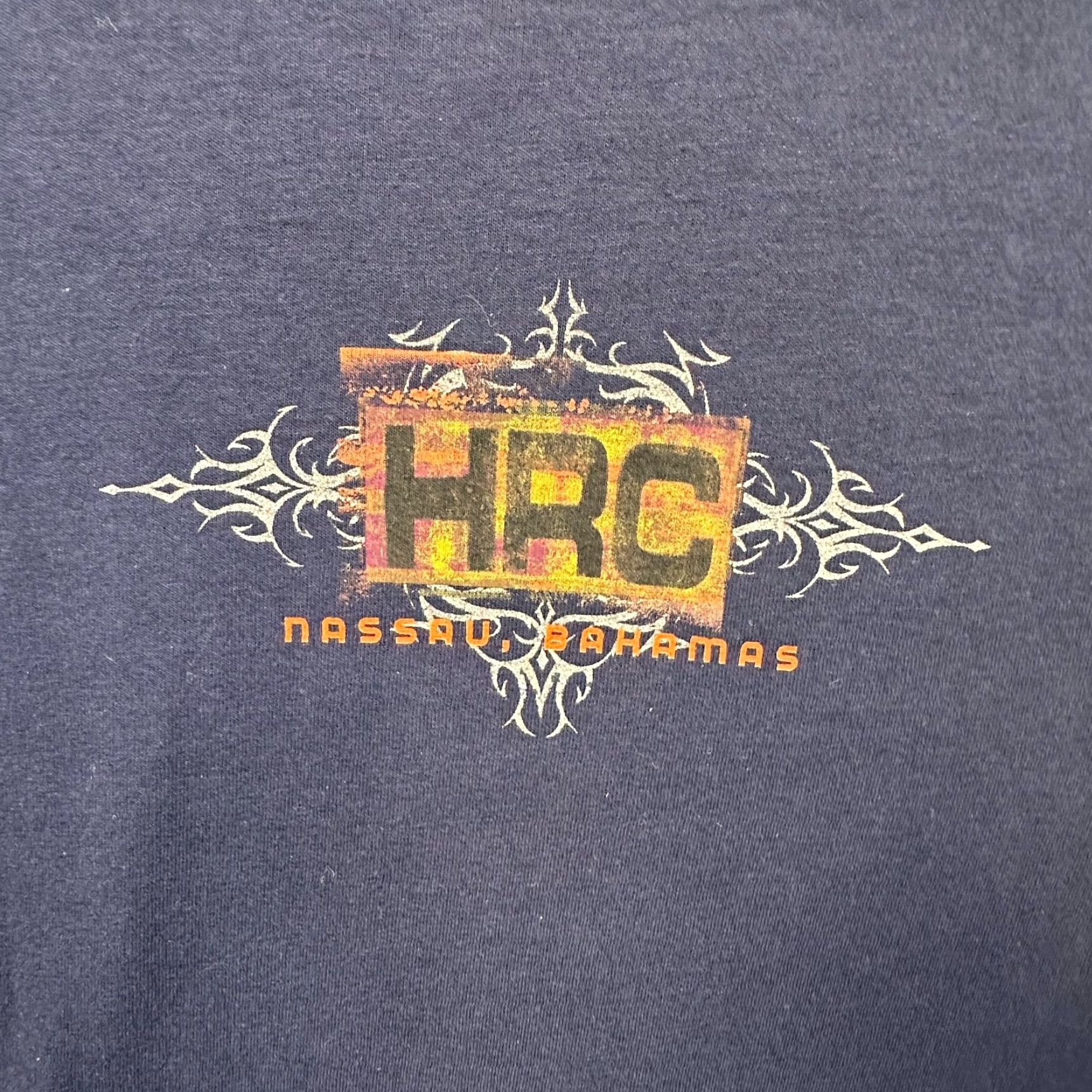Hard Rock Cafe VINTAGE Hard Rock Cafe Nassau Bahamas Mens Large Love All Serve All Graphic Tee Size US L / EU 52-54 / 3 - 4 Thumbnail