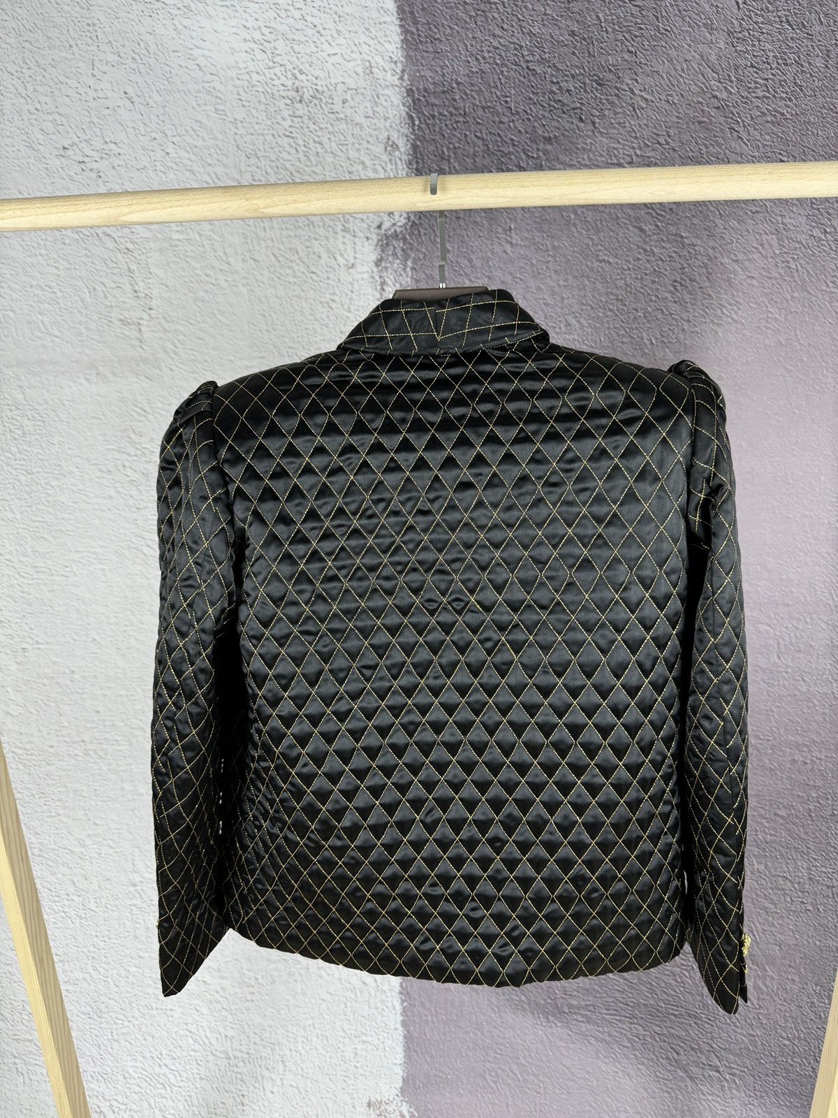 Cerruti 1881 Cerruti 1881 Femme Paris quilted black gold free blazer Size S / US 4 / IT 40 - 12 Thumbnail