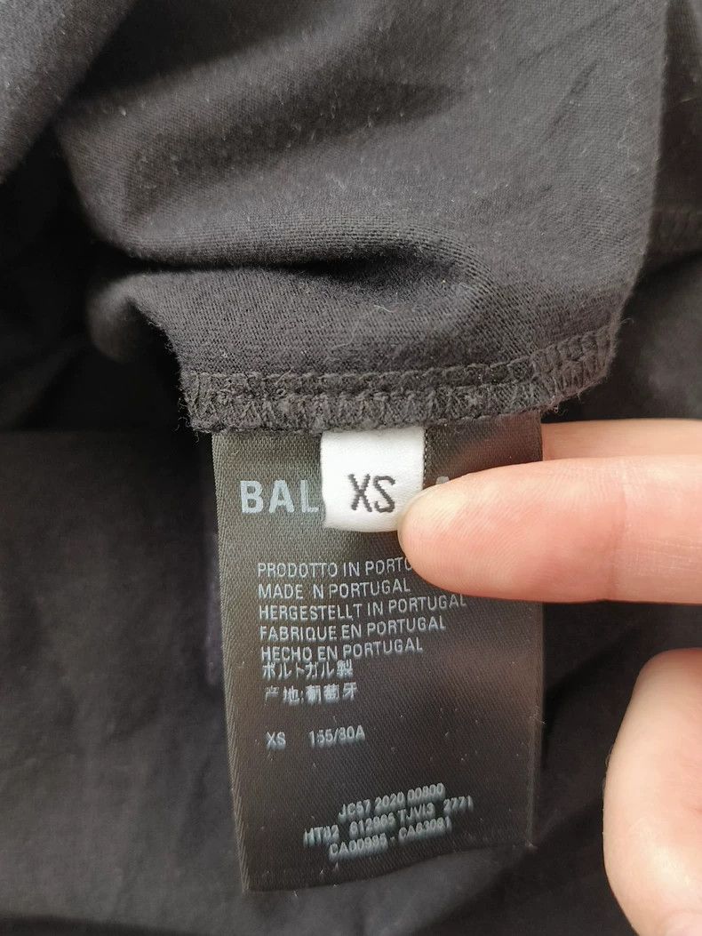 Balenciaga Balenciaga Black Seven-Language Short Sleeve T-Shirt 2504-N Size US XS / EU 42 / 0 - 5 Thumbnail