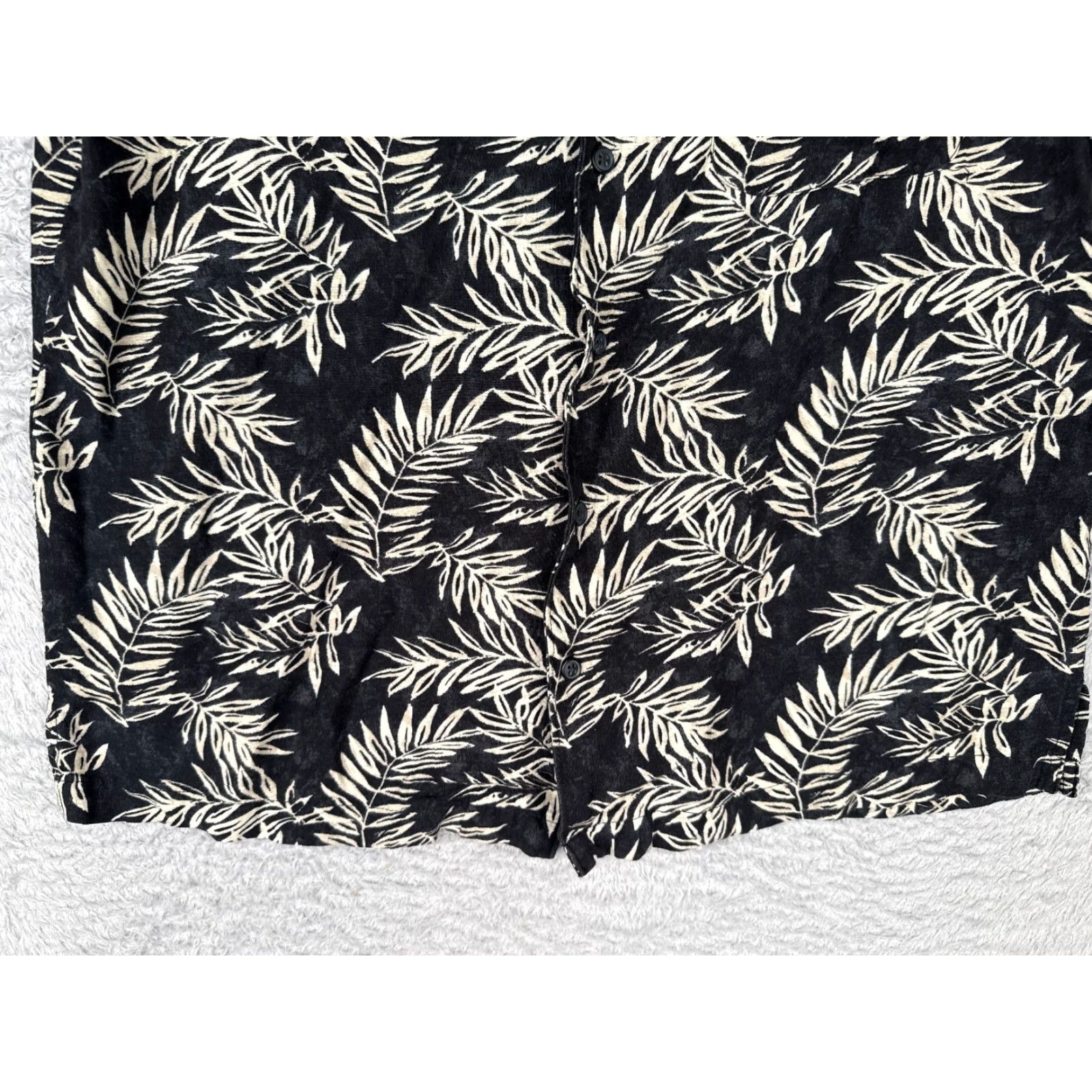 Vintage VINTAGE G.H. Bass Shirt Men Medium Black Floral Leaf Button Up Hawaiian Linen Blend Pocket Size US M / EU 48-50 / 2 - 5 Thumbnail
